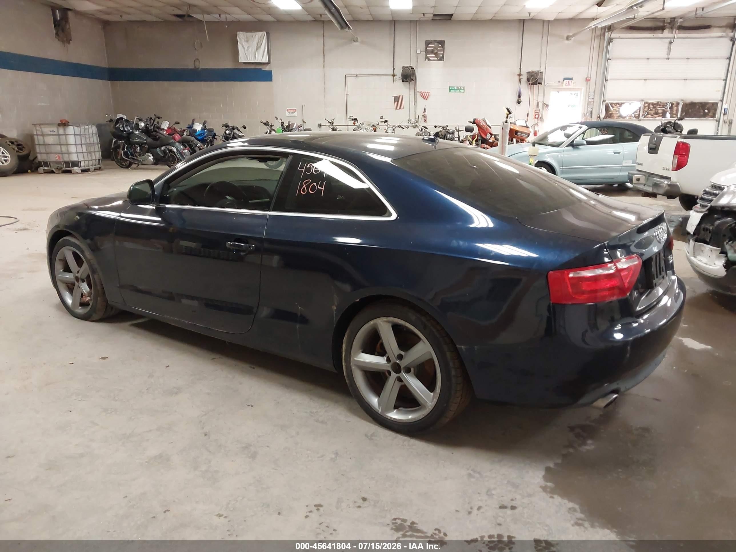 2009 Audi A5 3.2l Blue vin: WAUDK78T89A047610