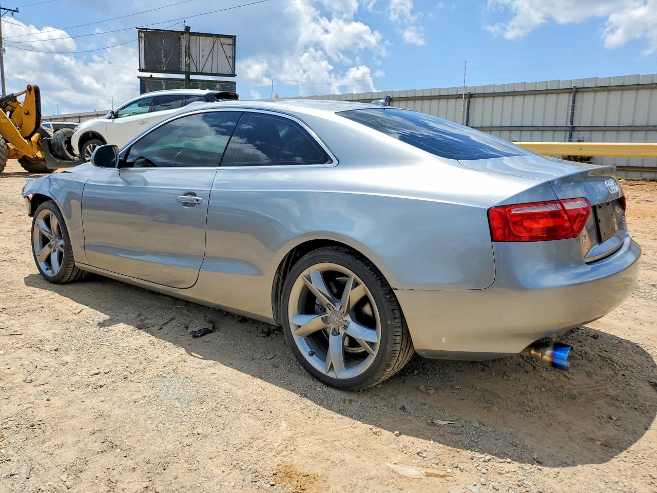 2009 Audi A5 Quattro Gray vin: WAUDK78T99A048460