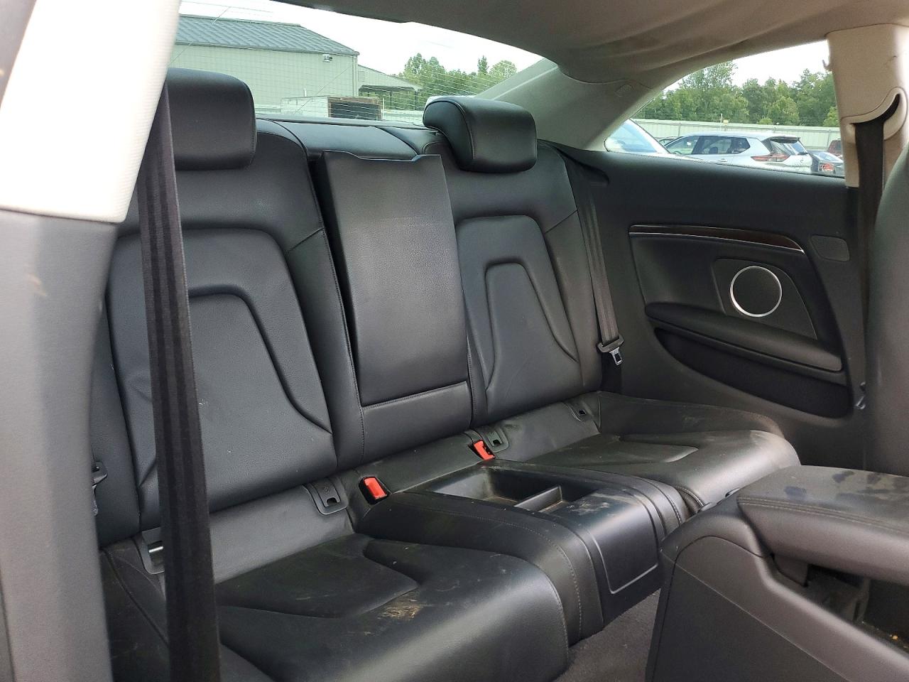 2009 Audi A5 Quattro Gray vin: WAUDK78T99A048460
