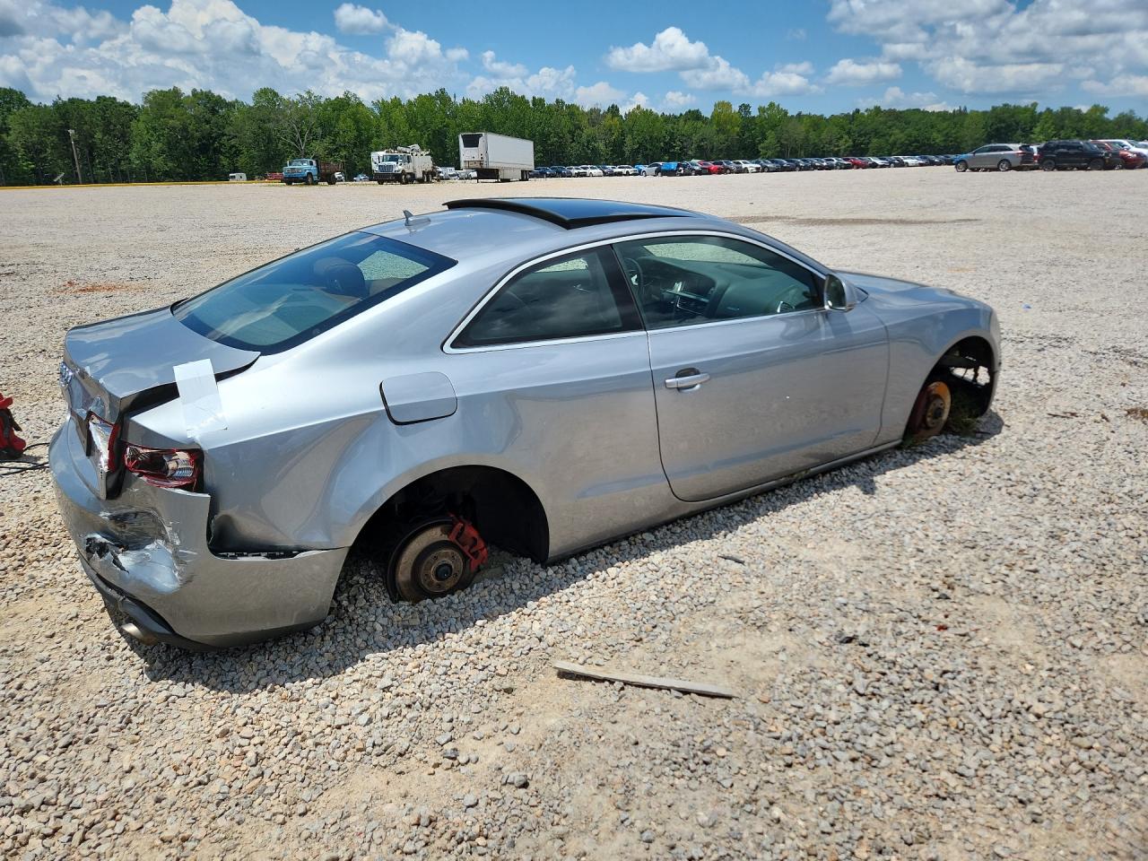 2009 Audi A5 Quattro Silver vin: WAUDK78TX9A041419