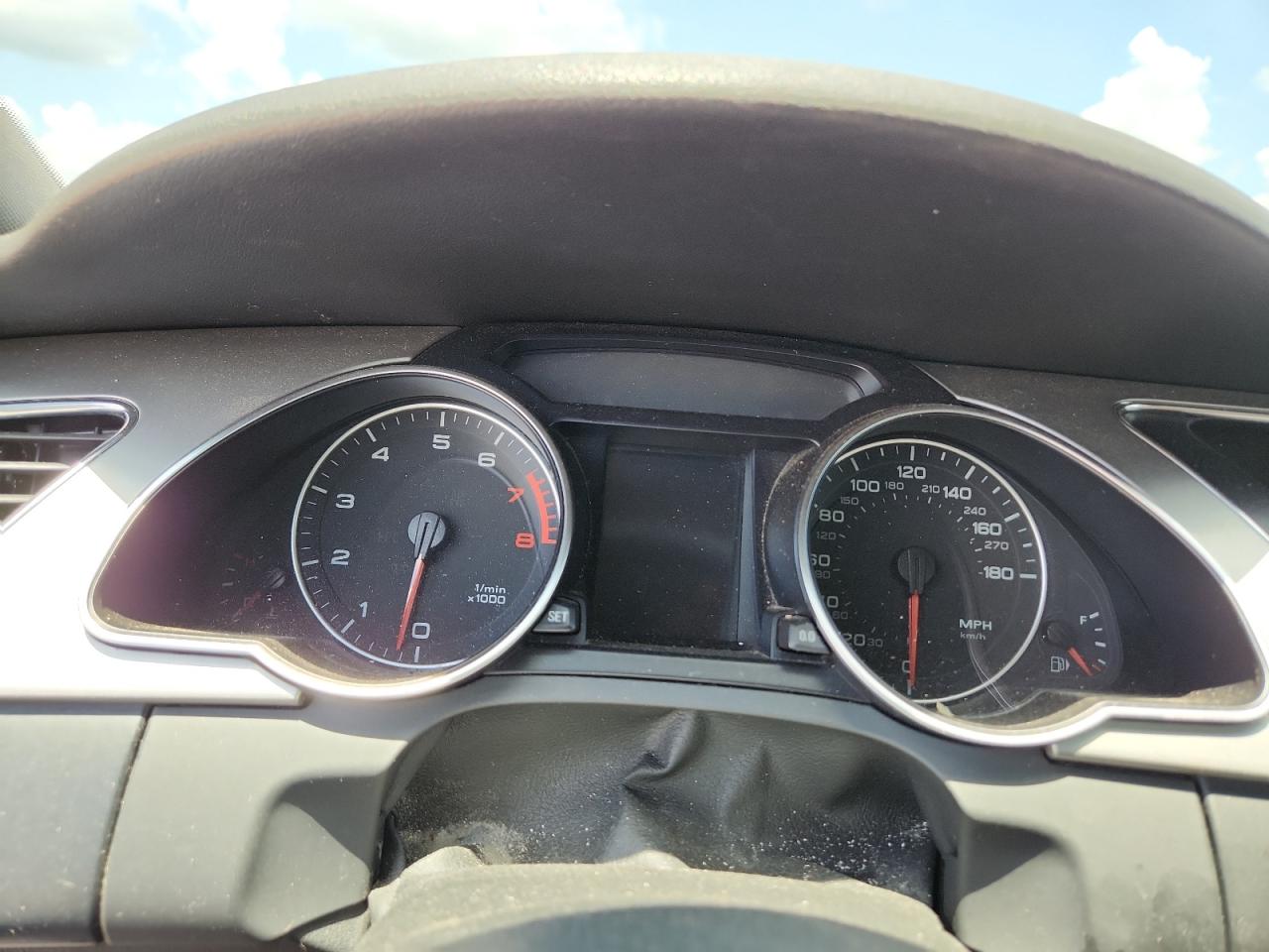 2009 Audi A5 Quattro Silver vin: WAUDK78TX9A041419