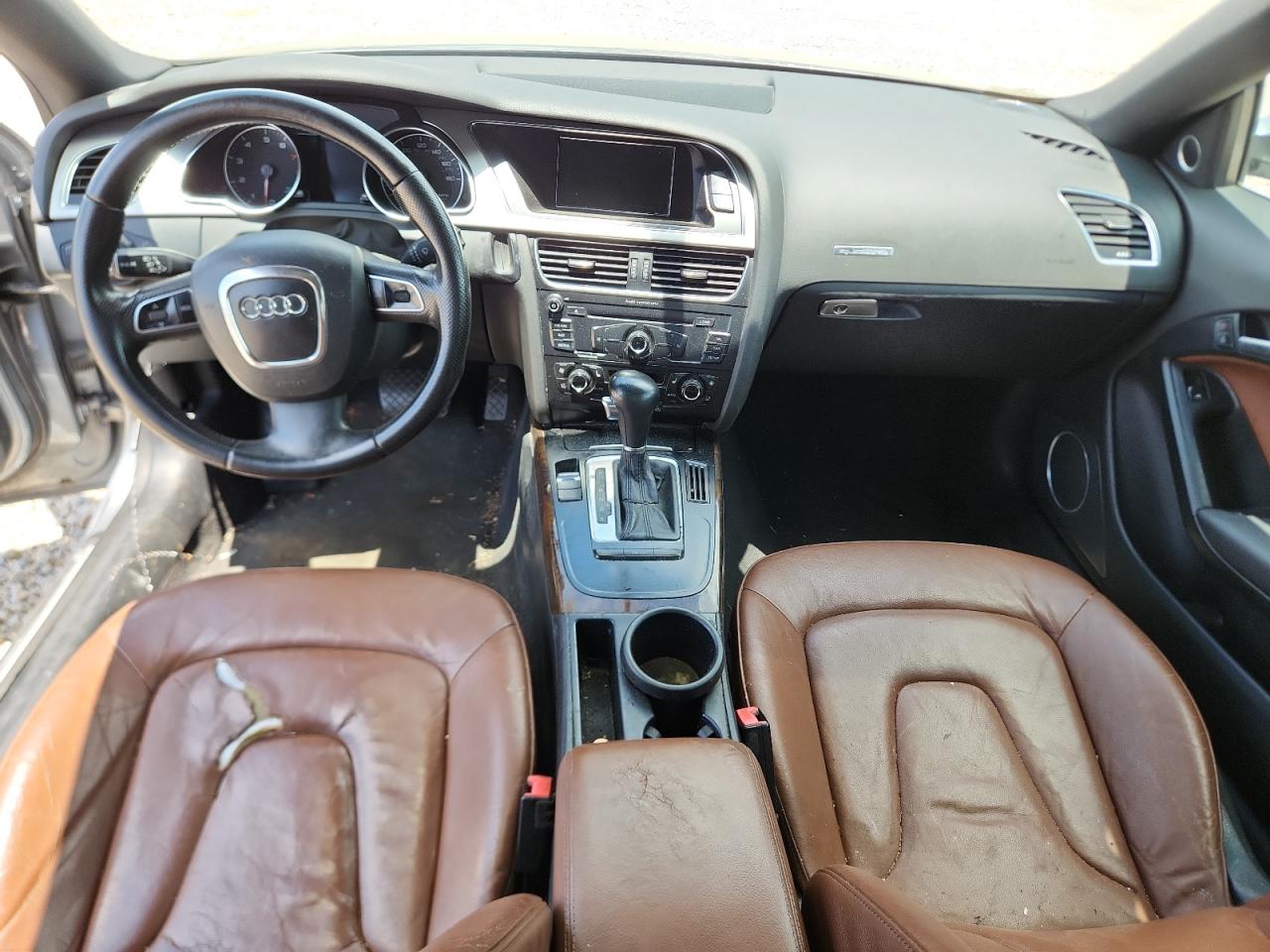 2009 Audi A5 Quattro Silver vin: WAUDK78TX9A041419