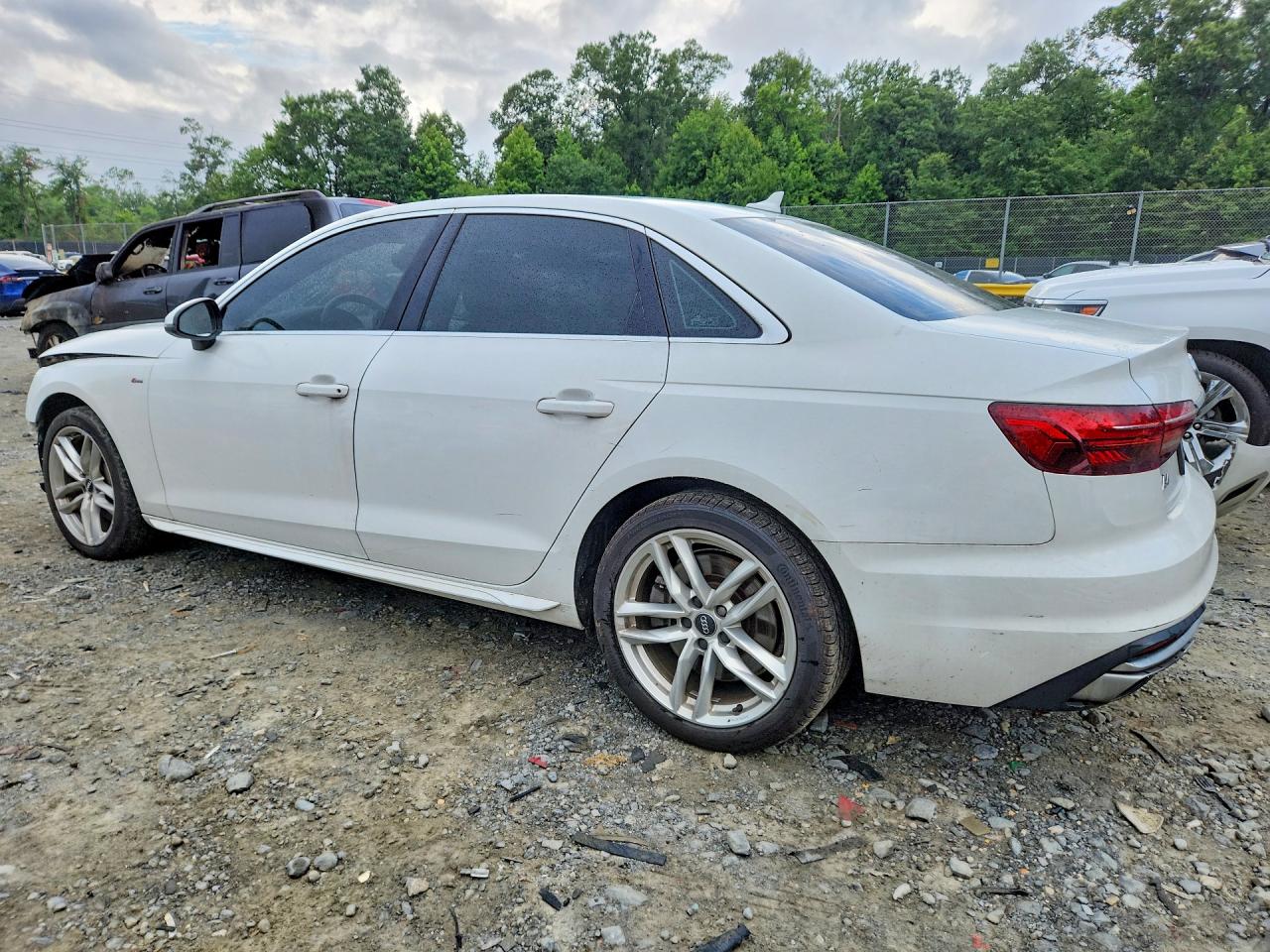 2020 Audi A4 Premium White vin: WAUDNAF41LN009779