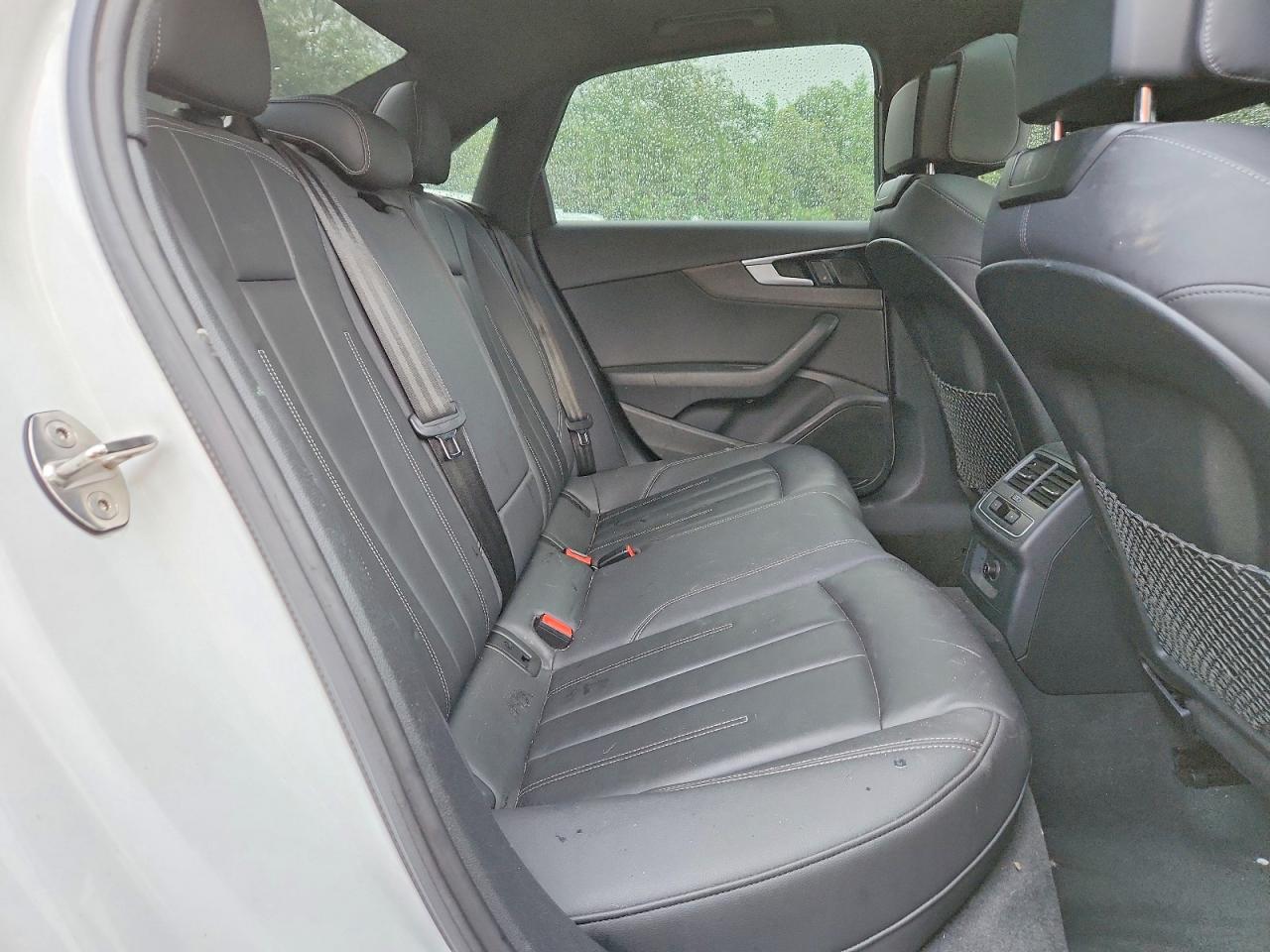 2020 Audi A4 Premium White vin: WAUDNAF41LN009779
