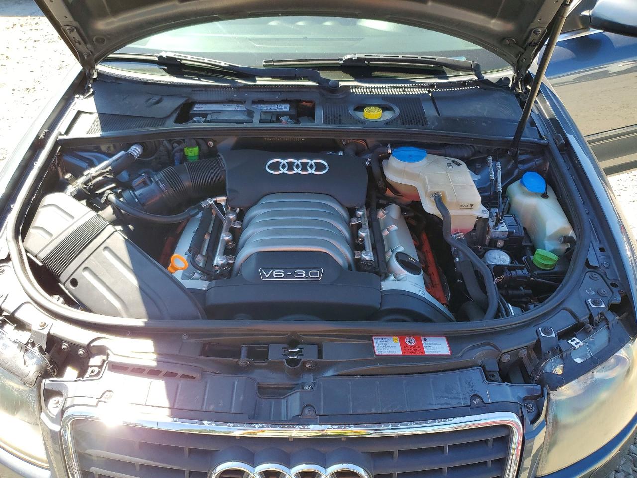 2004 Audi A4 Quattro Gray vin: WAUDT48H04K016684