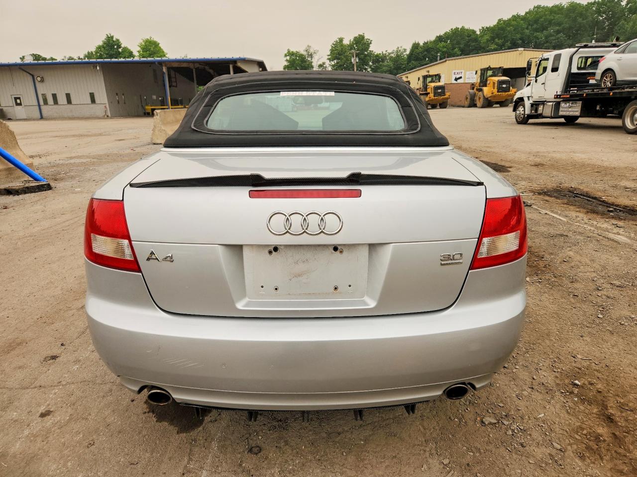2005 Audi A4 Quattro Cabriolet Silver vin: WAUDT48H45K012767