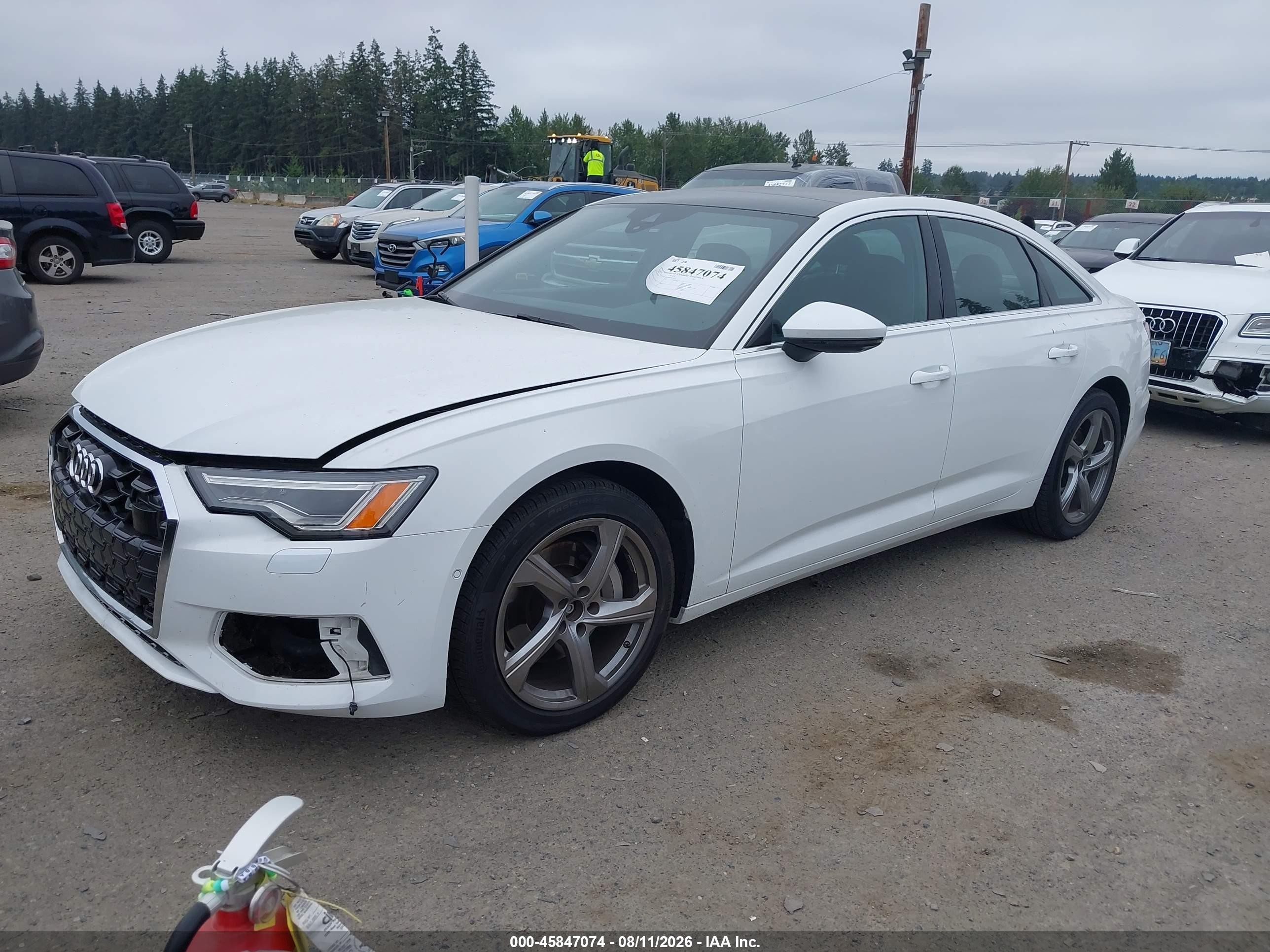 2024 Audi A6 Premium Plus 45 Tfsi Quattro S Tronic Белый vin: WAUE3BF28RN031835