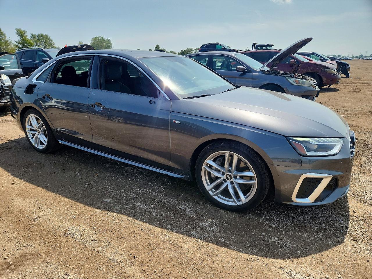 2022 Audi A4 Premium Plus 45 Gray vin: WAUEAAF44NN006538