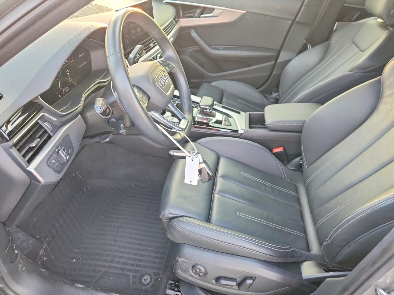 2023 Audi A4 Premium Plus 45 Серый vin: WAUEAAF45PA007286