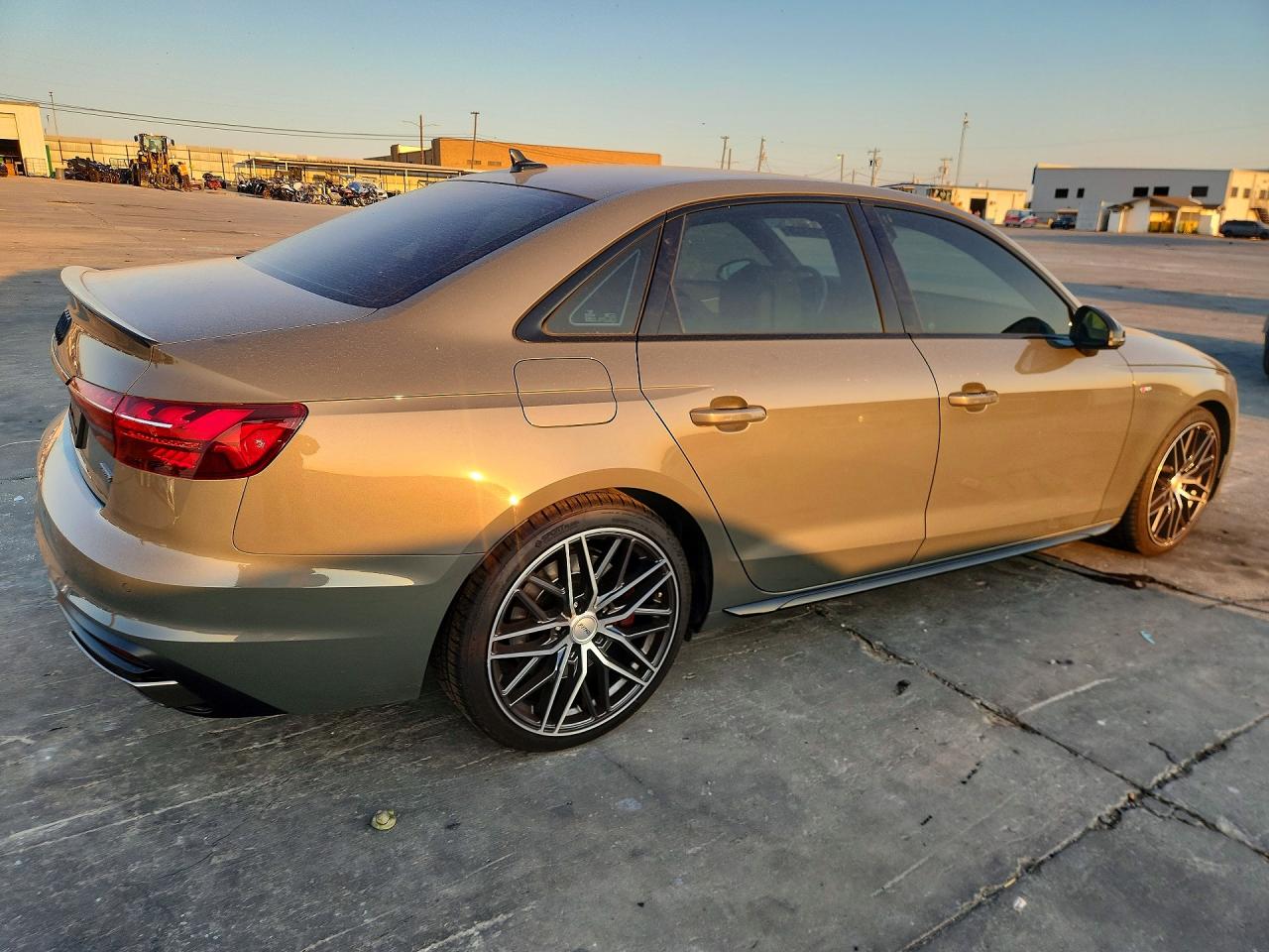 2023 Audi A4 Premium Plus 45 Серый vin: WAUEAAF45PA007286