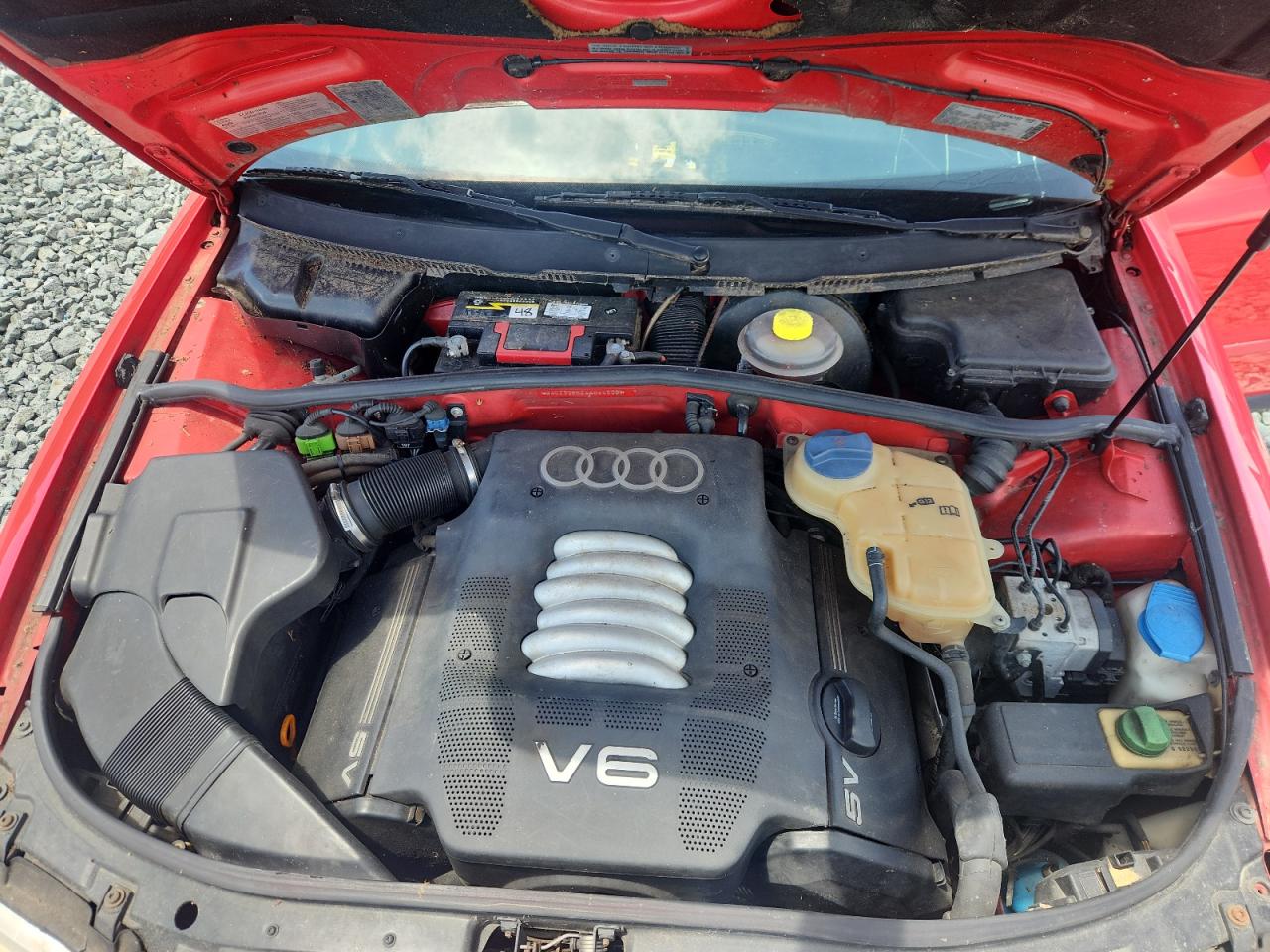 1999 Audi A4 2.8 Quattro Red vin: WAUED28D2XA044600