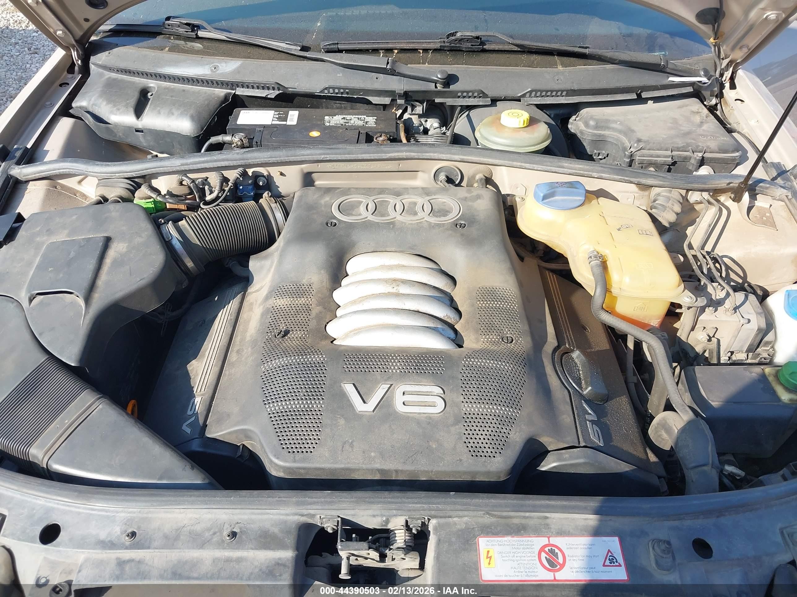 1999 Audi A4 2.8 Gold vin: WAUED28D4XA043500