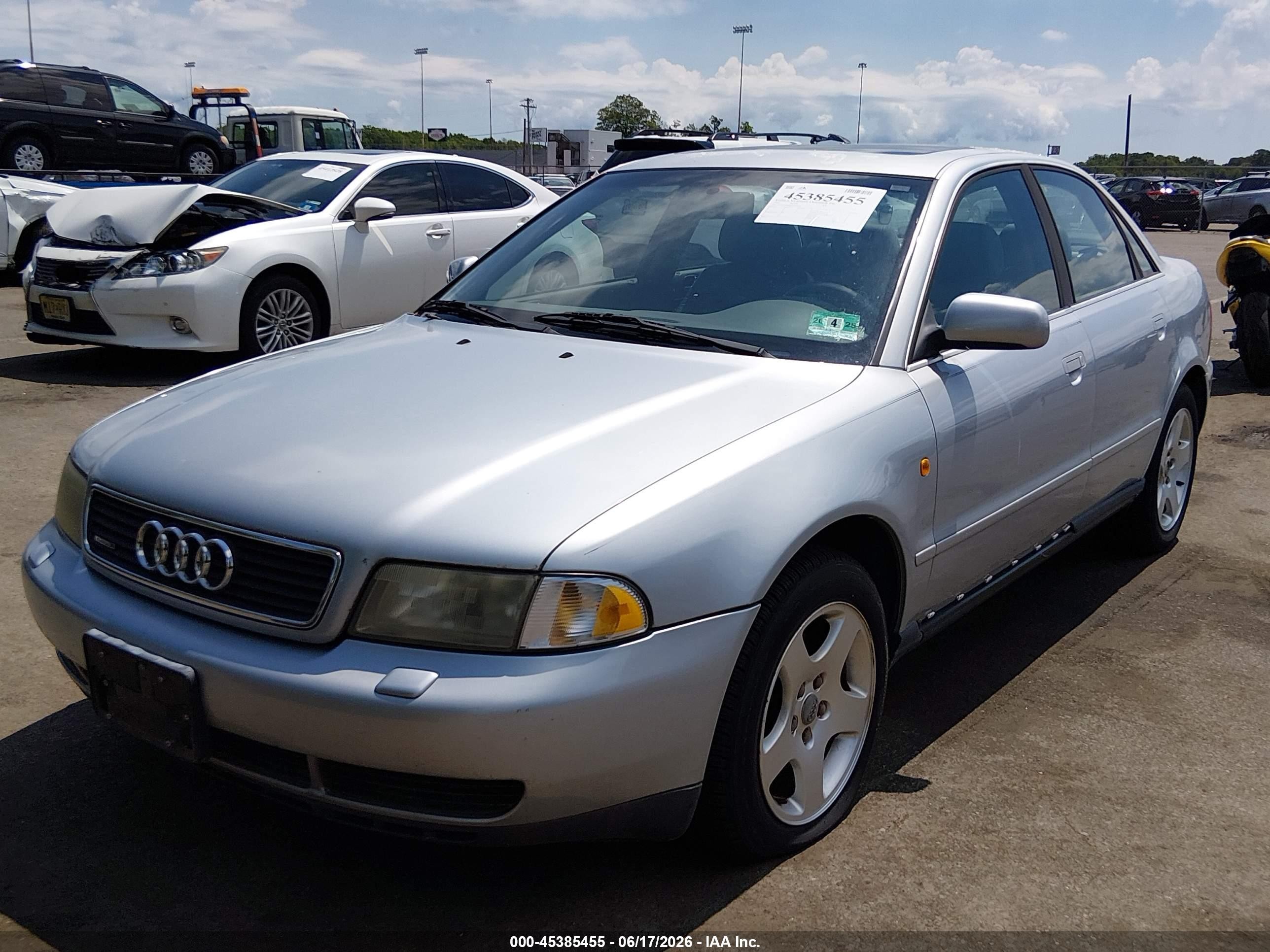 1999 Audi A4 2.8 Серебряный vin: WAUED28D6XA026424