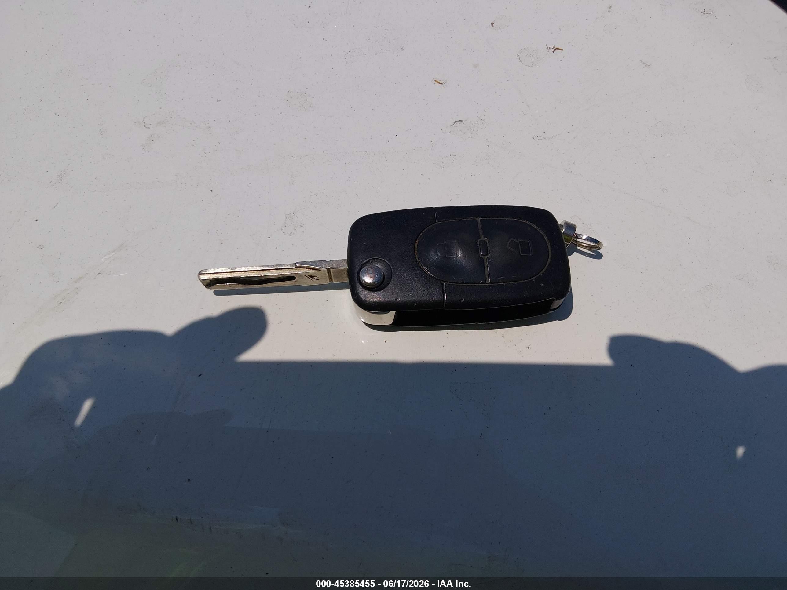 1999 Audi A4 2.8 Серебряный vin: WAUED28D6XA026424
