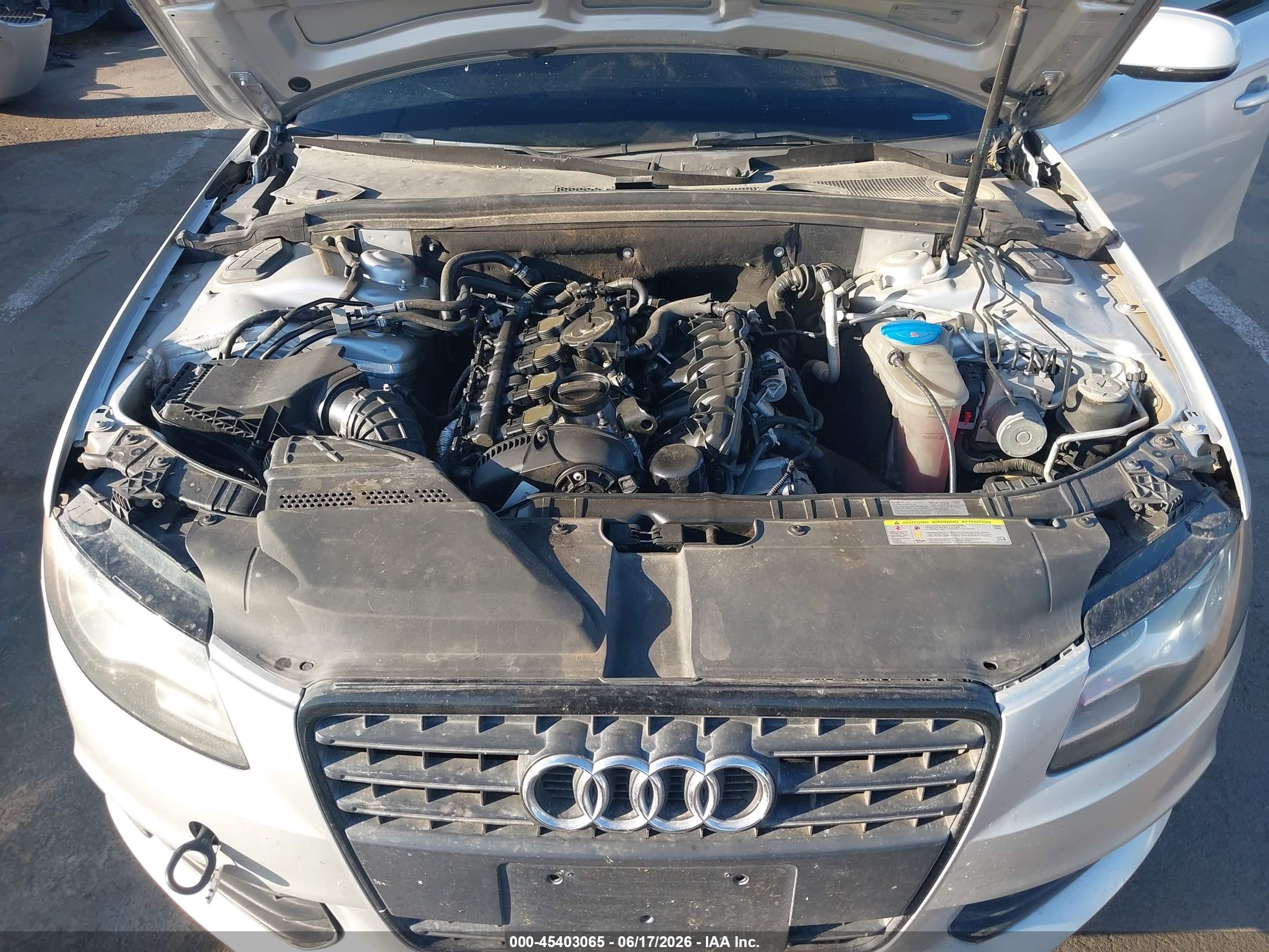 2011 Audi A4 2.0t Premium Silver vin: WAUEFAFL0BN053277