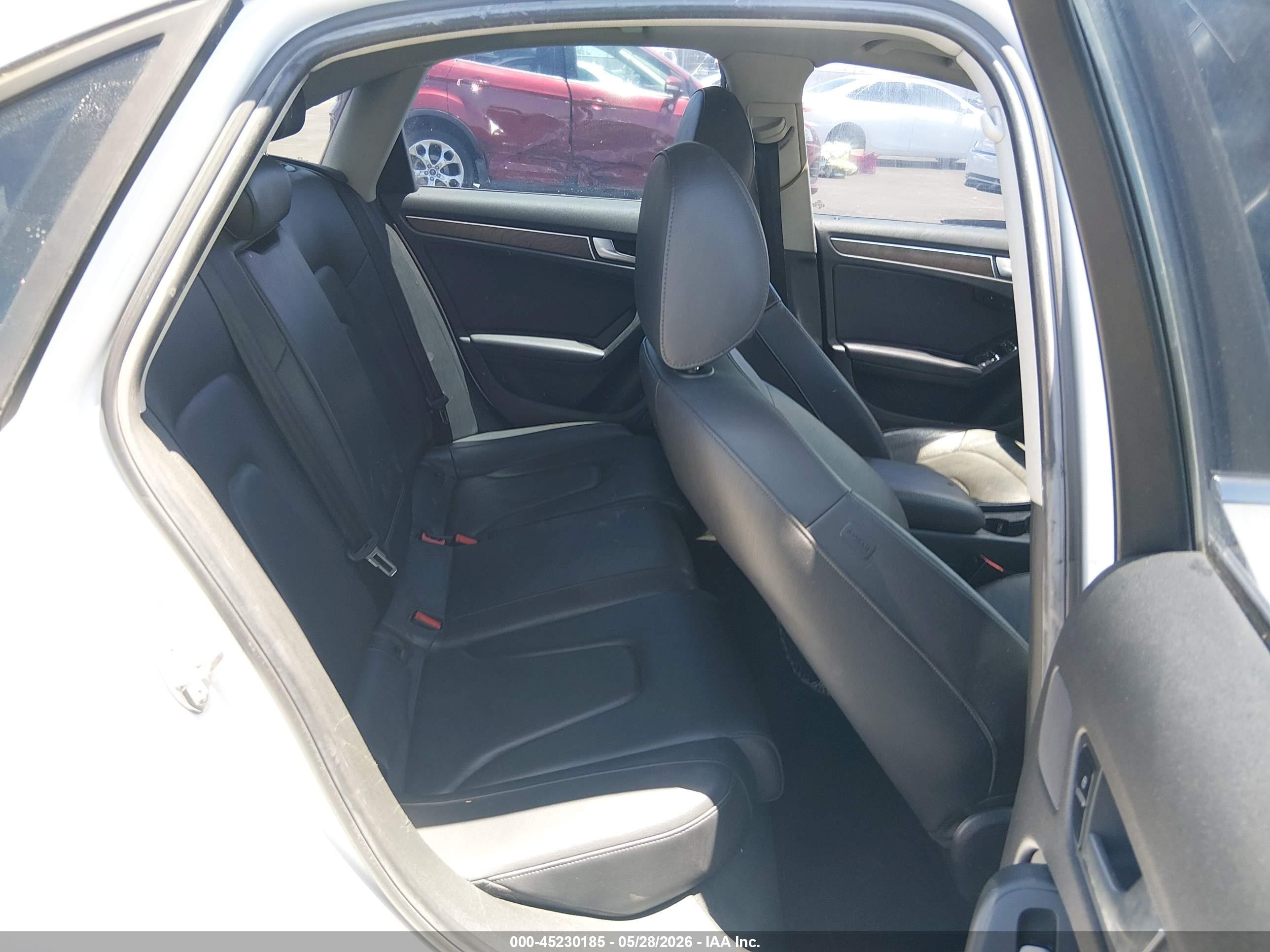2014 Audi A4 2.0t Premium White vin: WAUEFAFL0EN007372