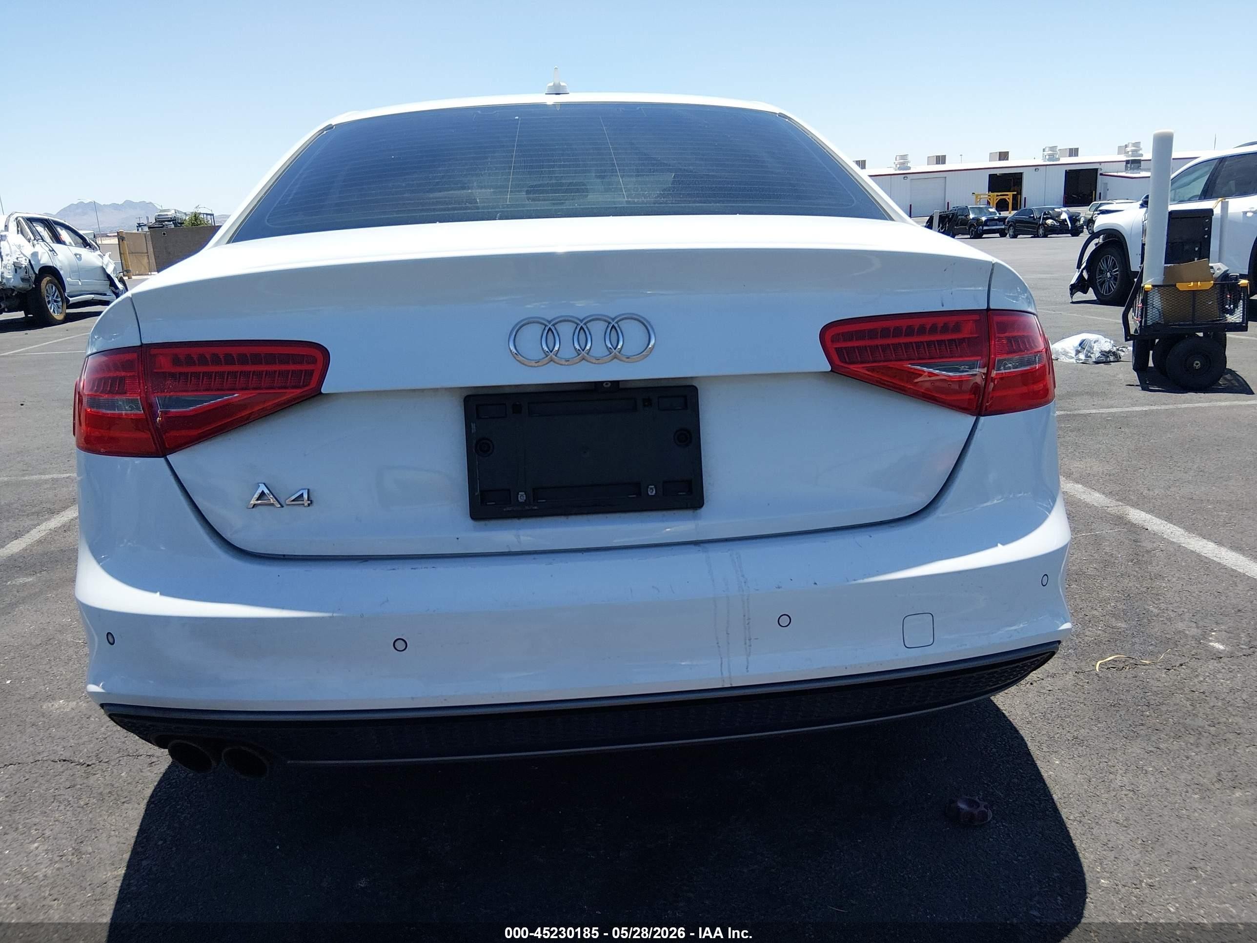 2014 Audi A4 2.0t Premium White vin: WAUEFAFL0EN007372