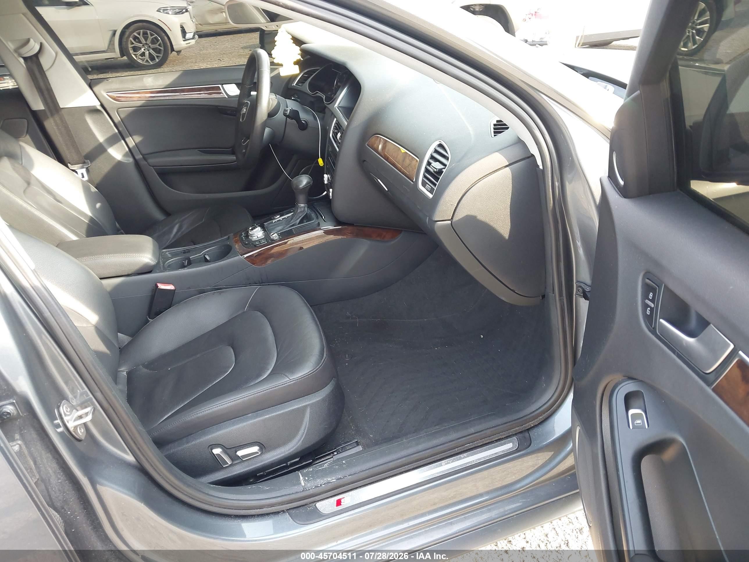2014 Audi A4 2.0t Premium Gray vin: WAUEFAFL1EN039232