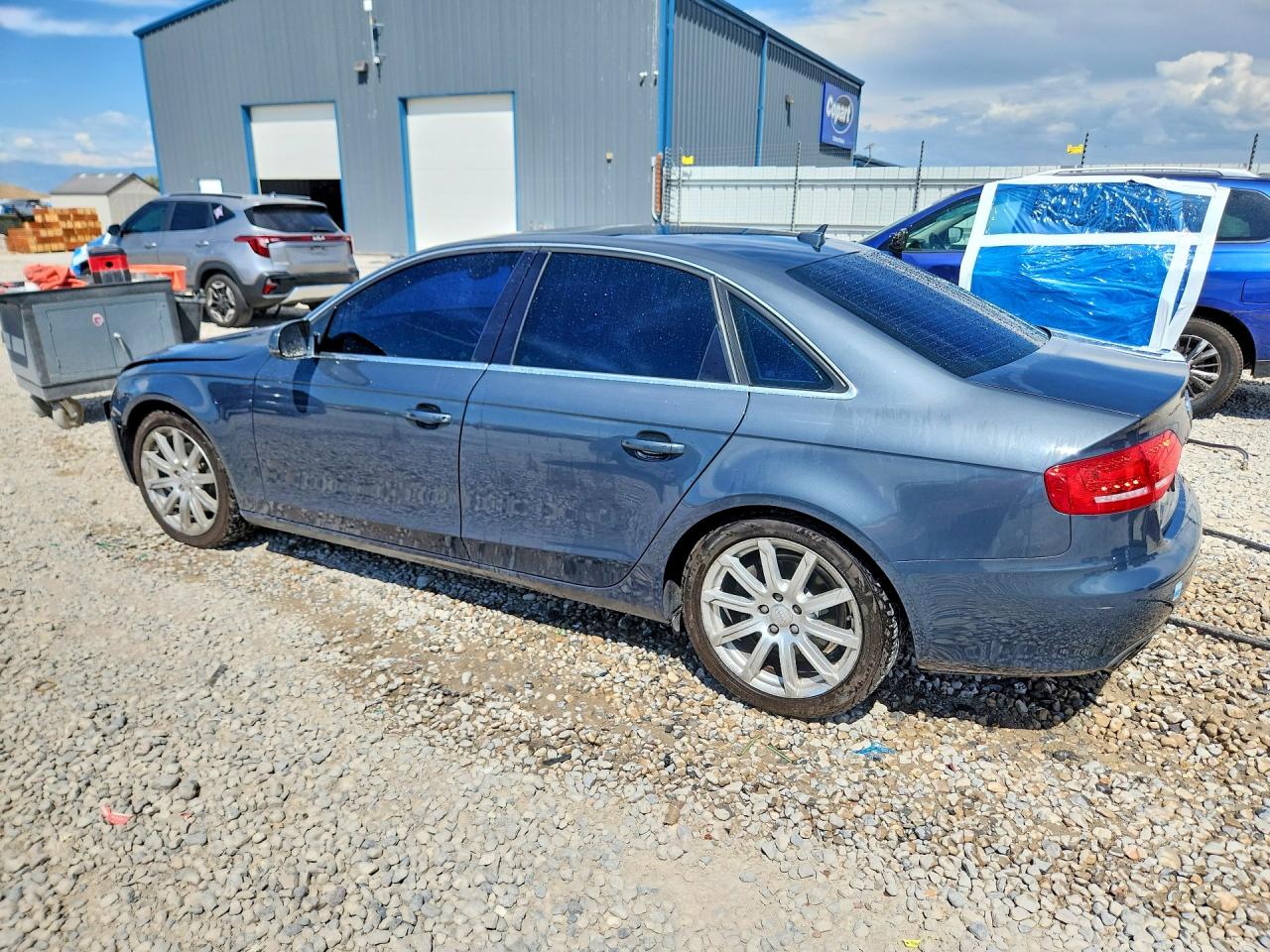 2010 Audi A4 Premium Plus Серый vin: WAUEFAFL2AN058219