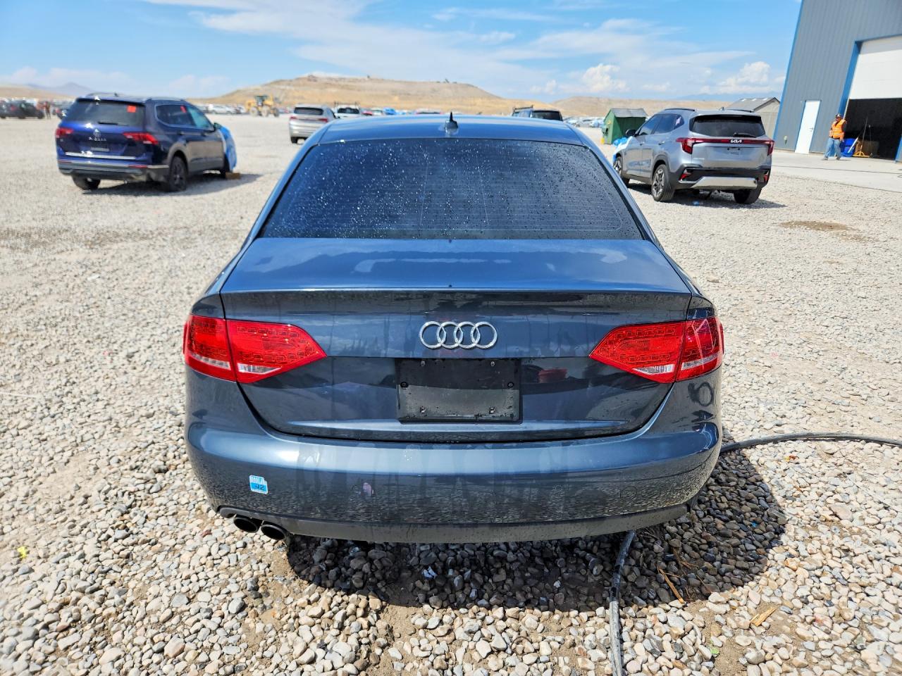 2010 Audi A4 Premium Plus Серый vin: WAUEFAFL2AN058219