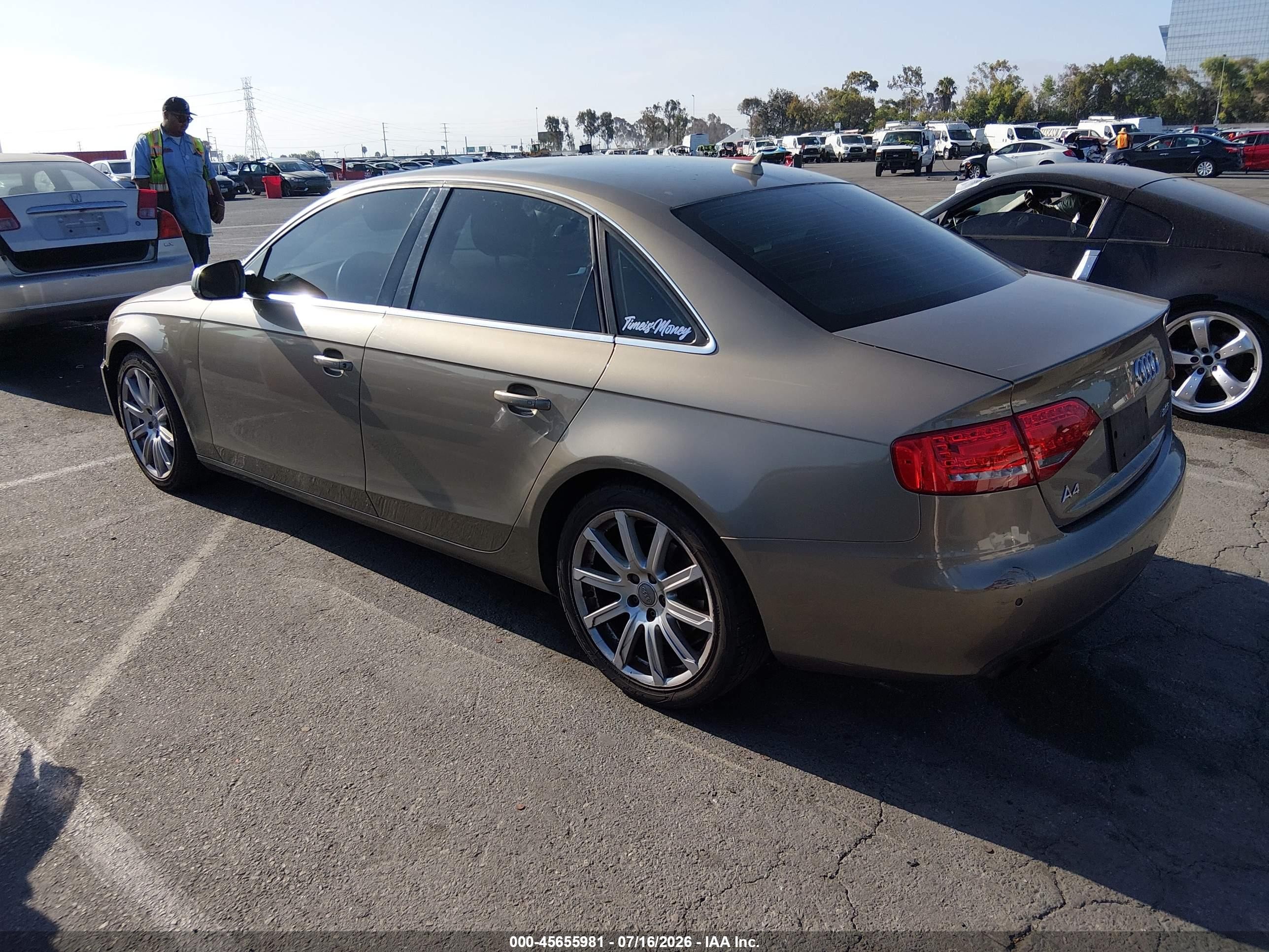 2010 Audi A4 2.0t Premium Gold vin: WAUEFAFL2AN059032