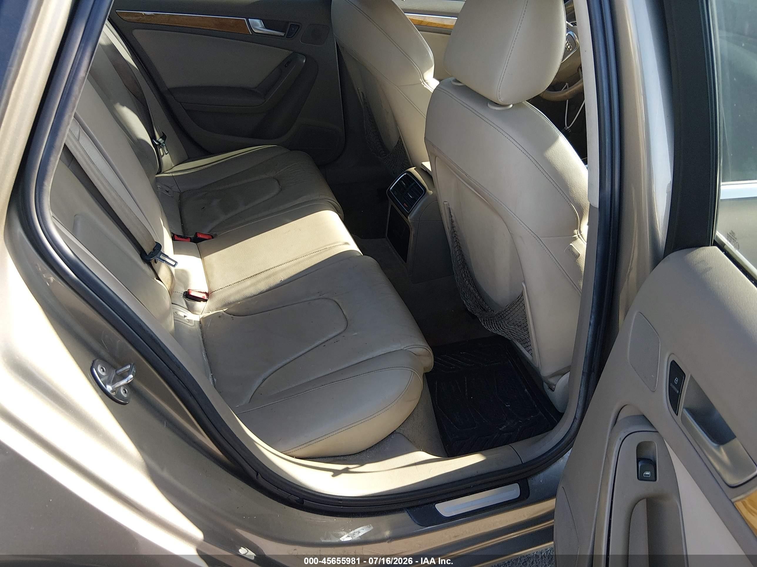 2010 Audi A4 2.0t Premium Gold vin: WAUEFAFL2AN059032