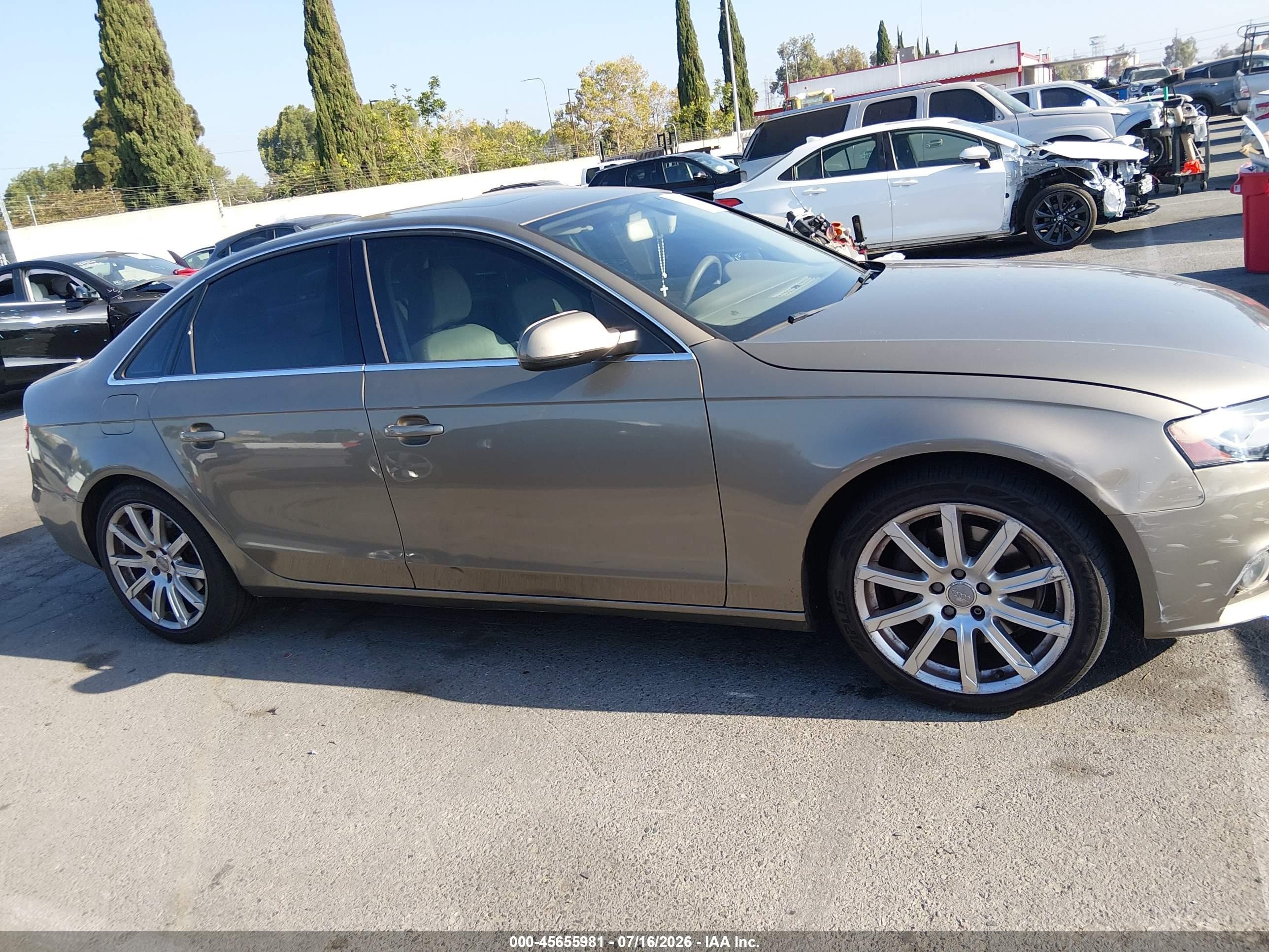 2010 Audi A4 2.0t Premium Gold vin: WAUEFAFL2AN059032
