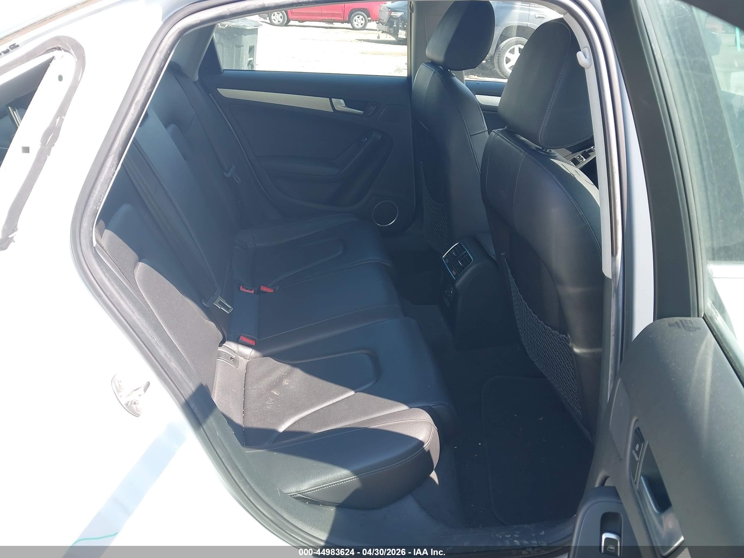 2014 Audi A4 2.0t Premium White vin: WAUEFAFL2EN006854