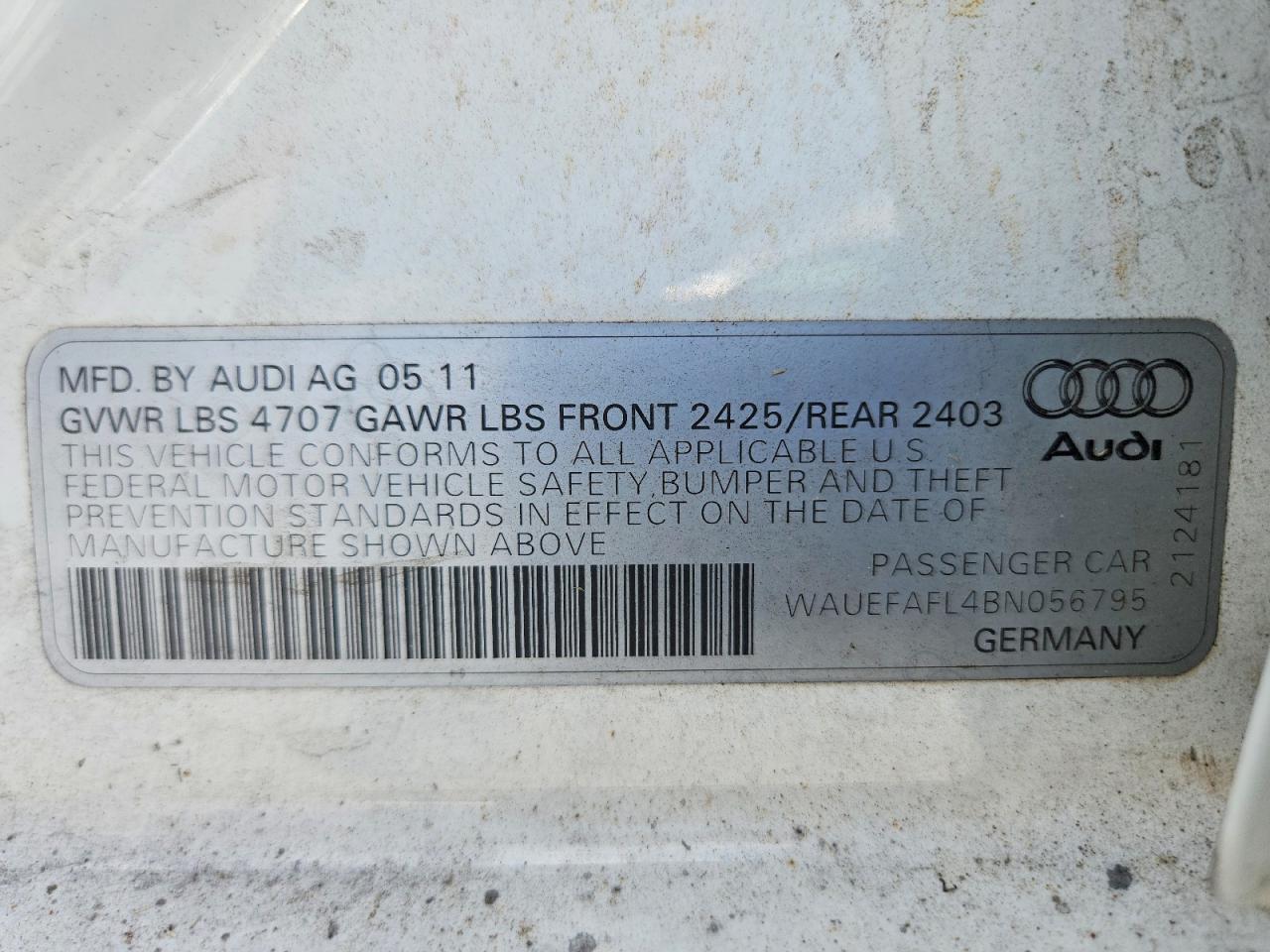 2011 Audi A4 Premium Plus Белый vin: WAUEFAFL4BN056795