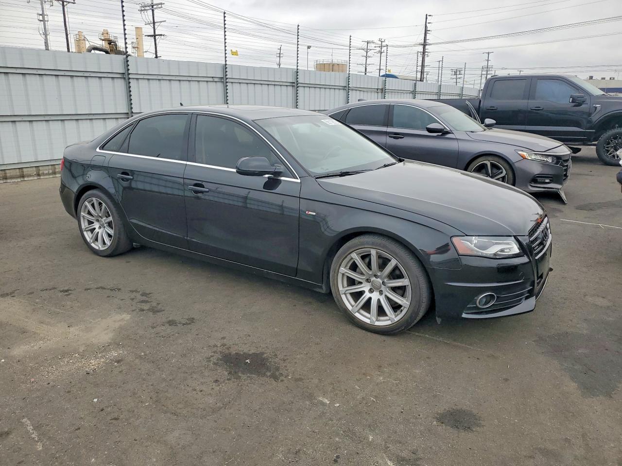 2013 Audi A4 Premium Plus Черный vin: WAUEFAFL4DN016204