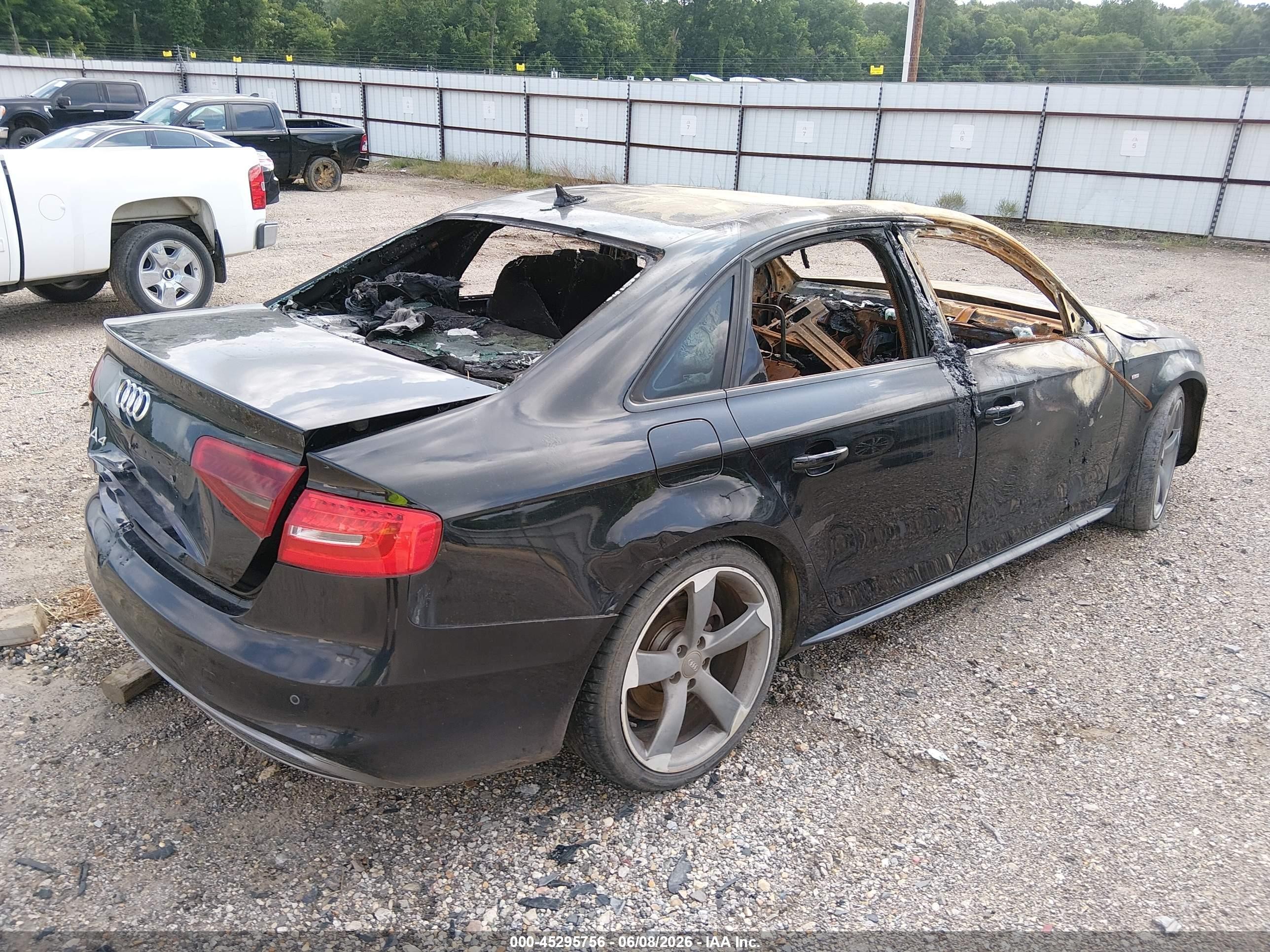 2014 Audi A4 2.0t Premium Черный vin: WAUEFAFL4EN005947