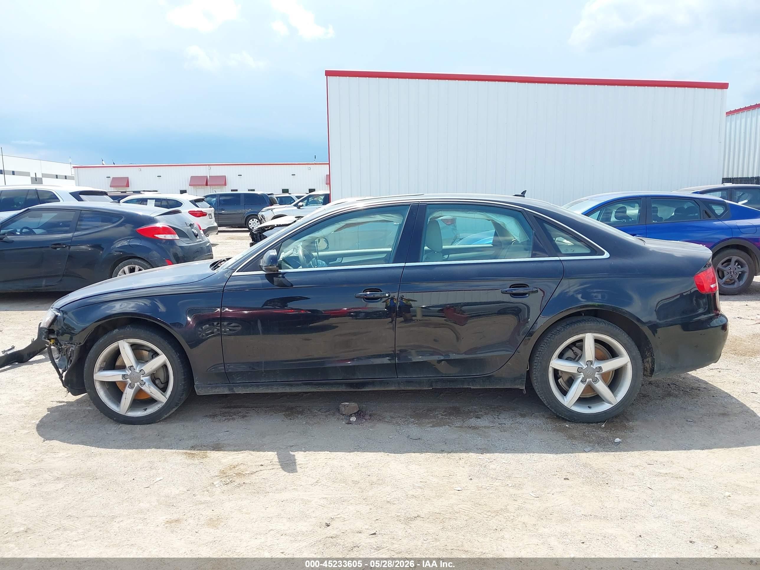 2011 Audi A4 2.0t Premium Черный vin: WAUEFAFL5BN055512