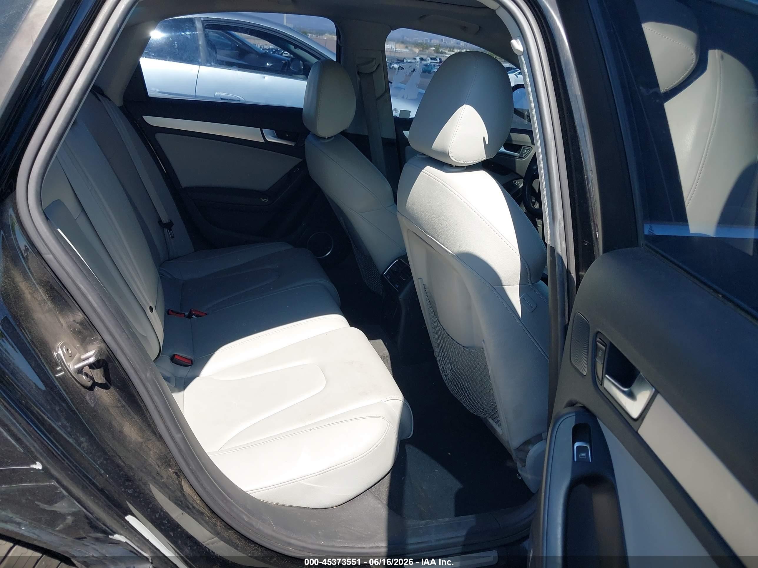 2013 Audi A4 2.0t Premium Черный vin: WAUEFAFL5DN022030