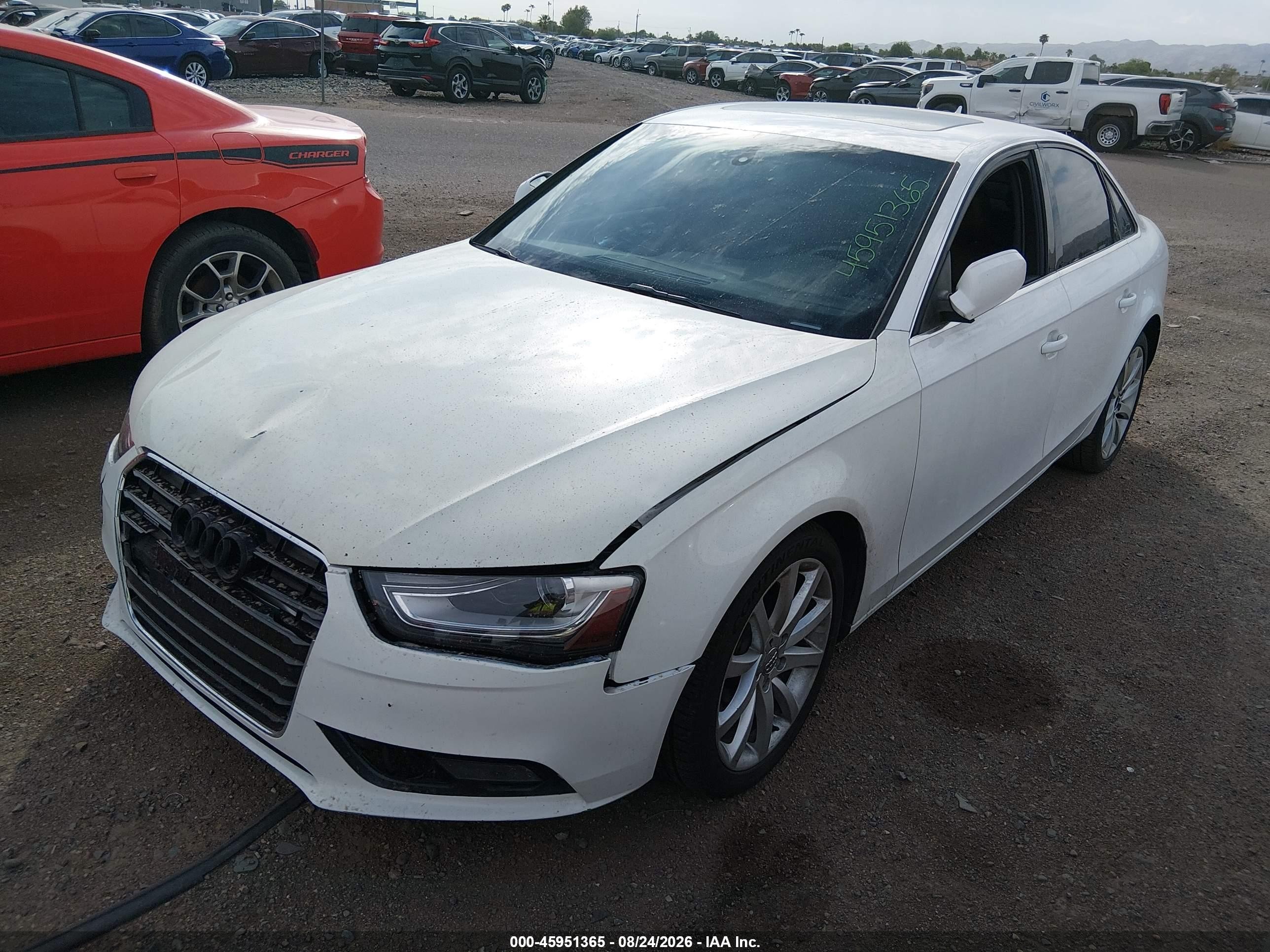 2013 Audi A4 2.0t Premium White vin: WAUEFAFL6DA164975