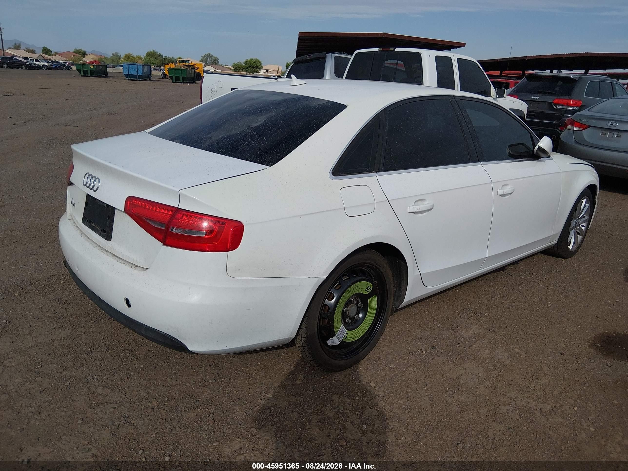2013 Audi A4 2.0t Premium White vin: WAUEFAFL6DA164975