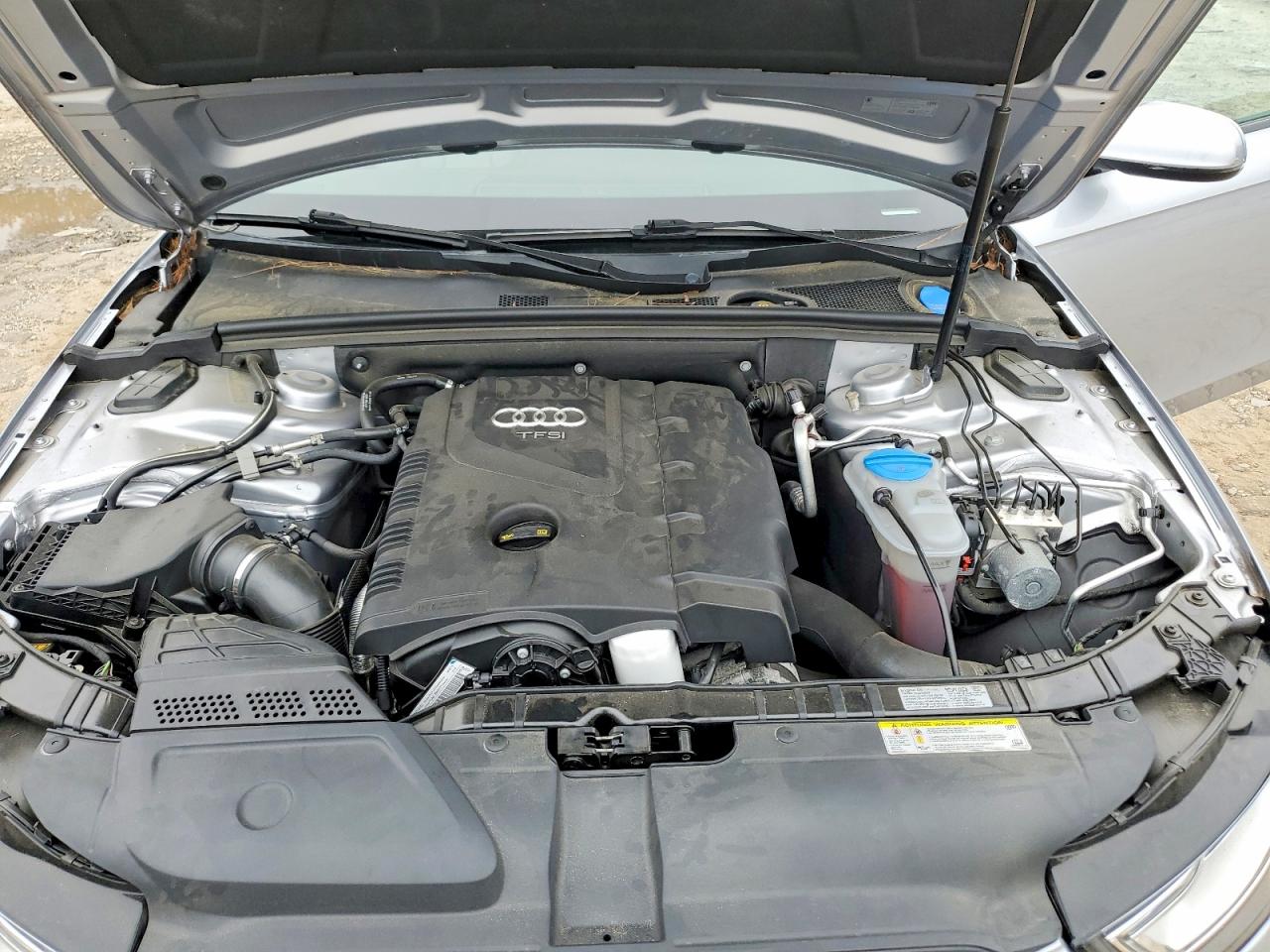 2015 Audi A4 Premium Plus Серебряный vin: WAUEFAFL6FN040443