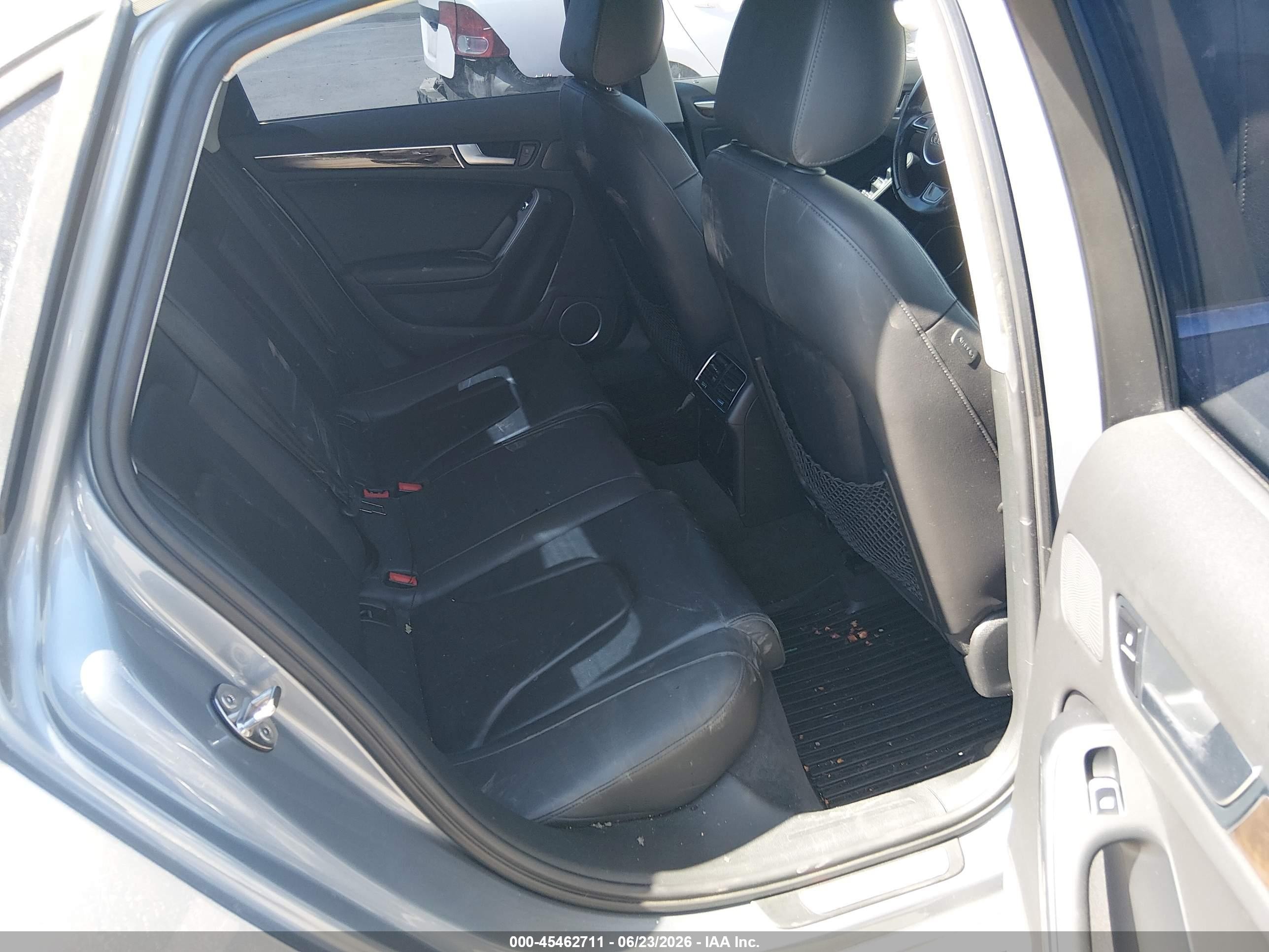 2015 Audi A4 2.0t Premium Silver vin: WAUEFAFL7FA071370