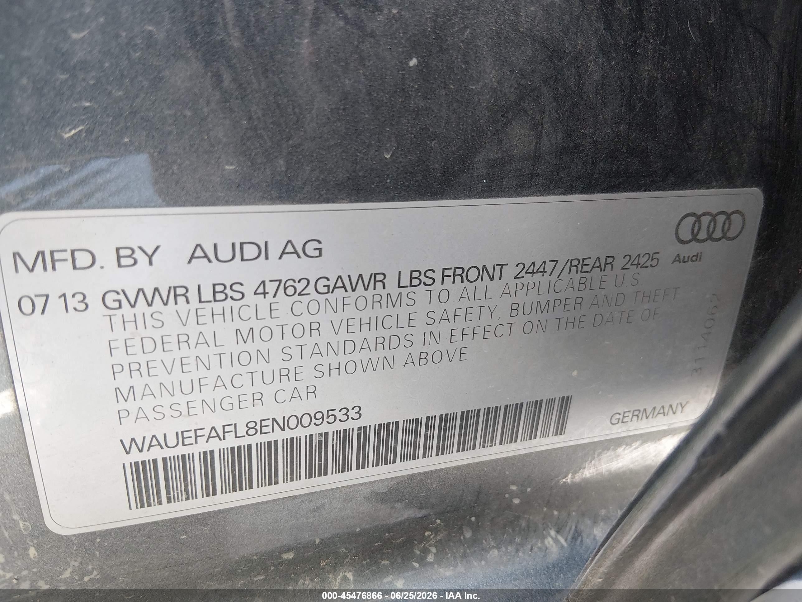 2014 Audi A4 2.0t Premium Серебряный vin: WAUEFAFL8EN009533