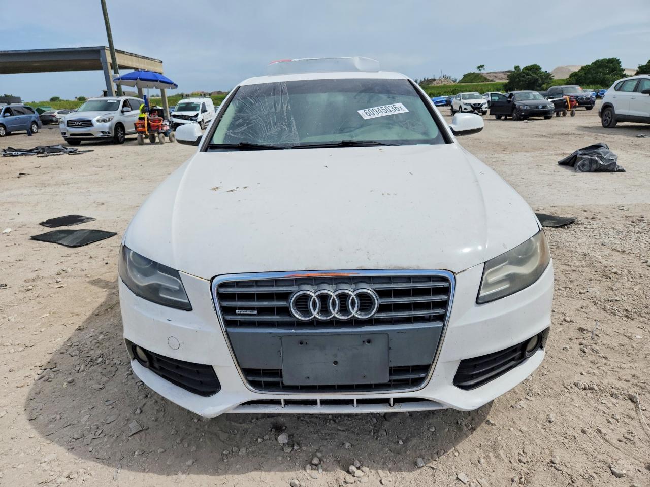 2011 Audi A4 Premium Plus White vin: WAUEFAFLXBN039449