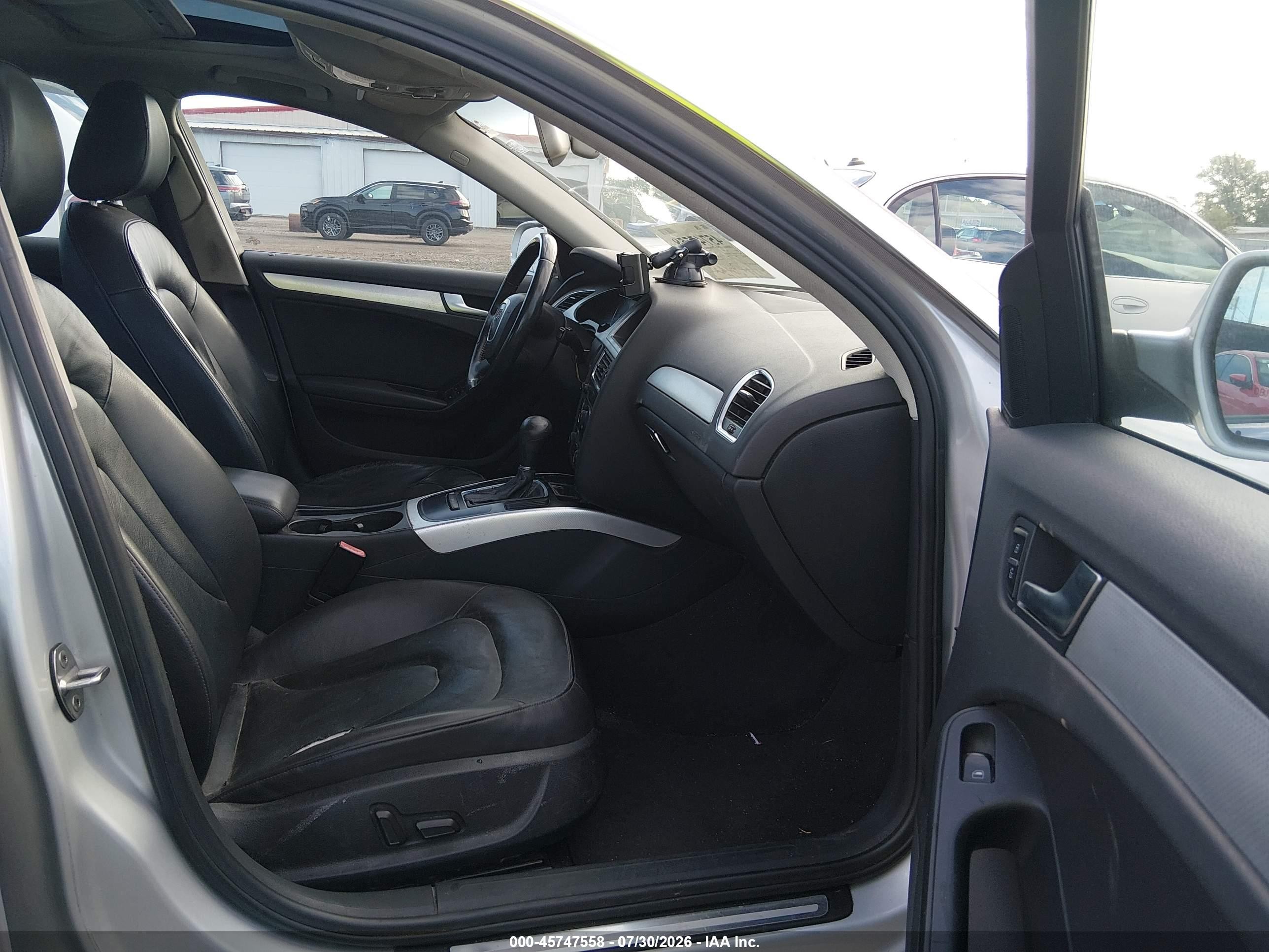 2011 Audi A4 2.0t Premium Plus Silver vin: WAUEFAFLXBN046904
