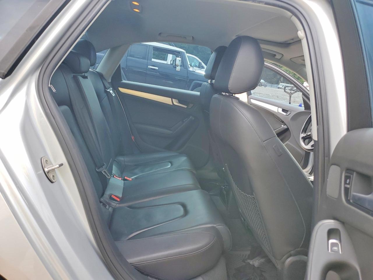 2013 Audi A4 Premium Plus Silver vin: WAUEFAFLXDA196330