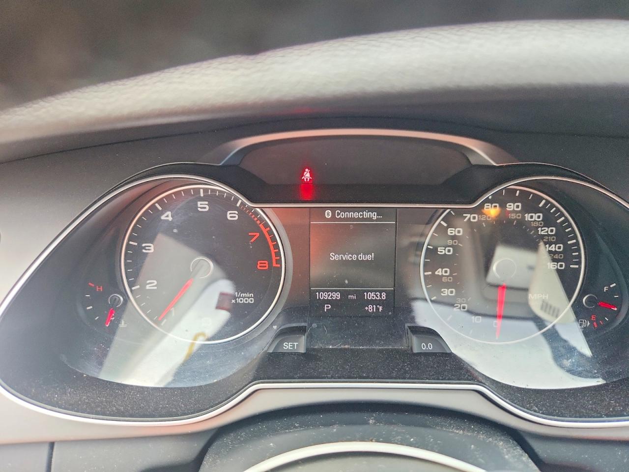 2013 Audi A4 Premium Plus Silver vin: WAUEFAFLXDA196330