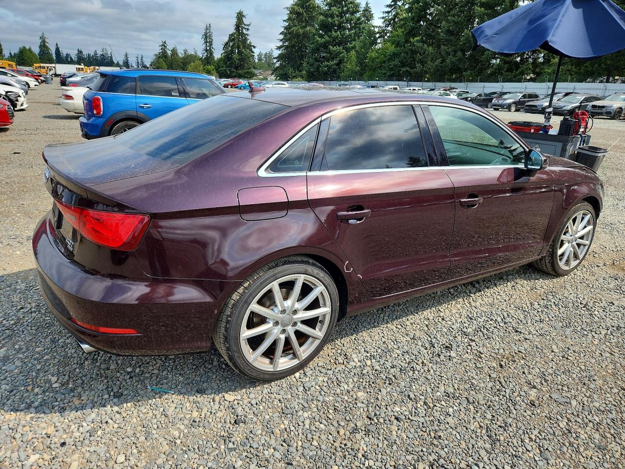 2015 Audi A3 Premium Plus Burgundy vin: WAUEFGFF2F1050004