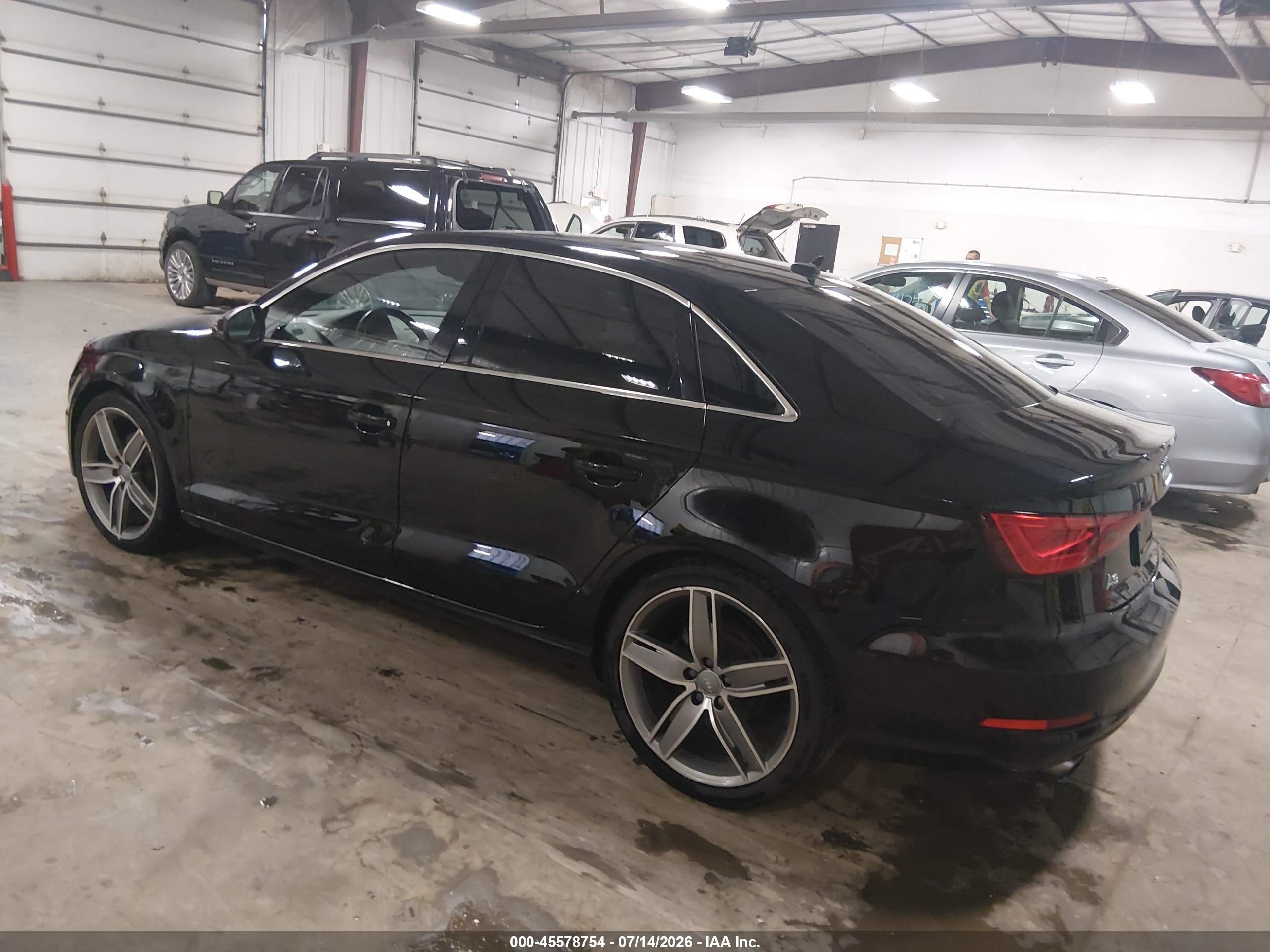 2015 Audi A3 2.0t Premium Черный vin: WAUEFGFF2F1139412