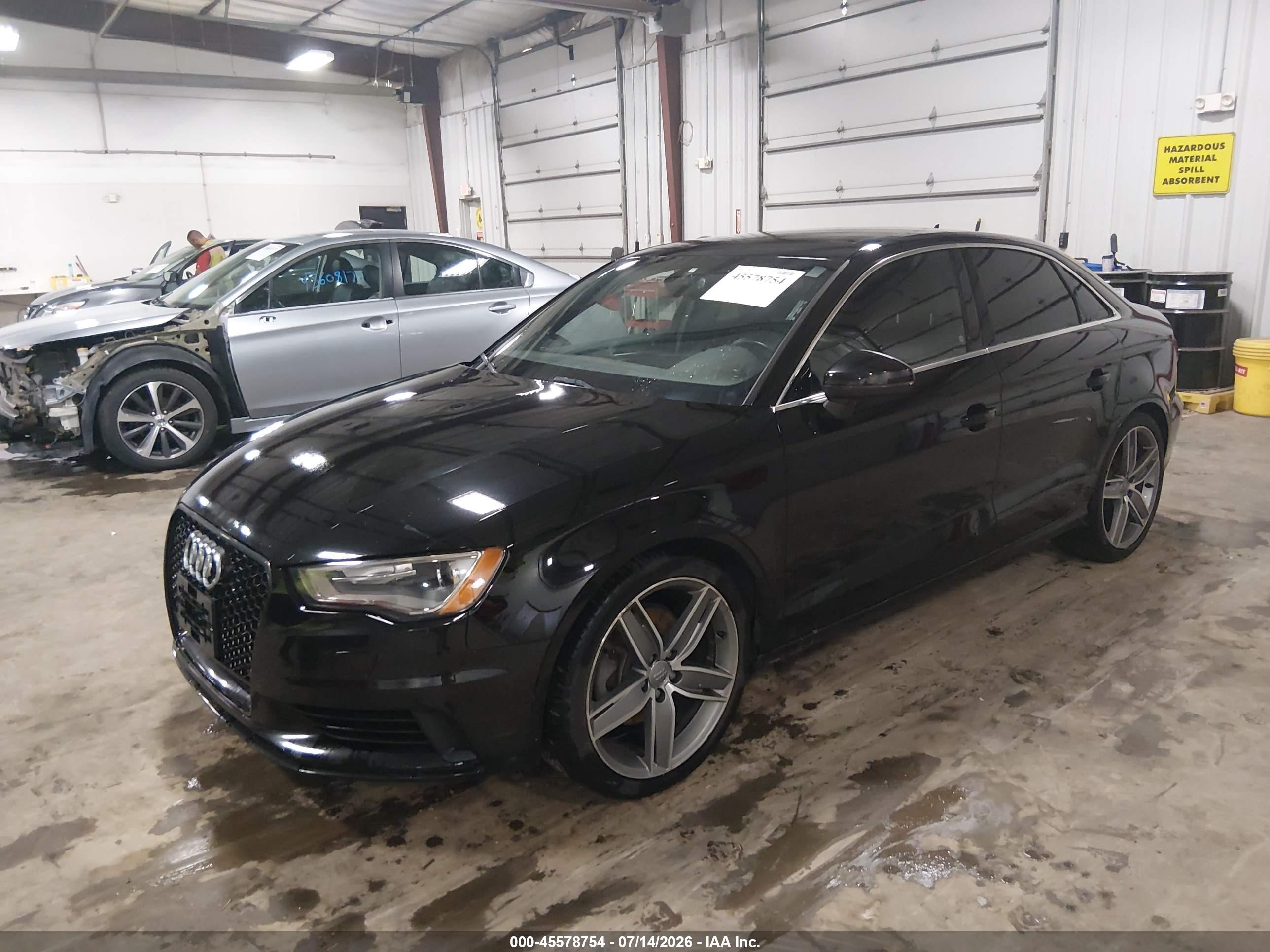 2015 Audi A3 2.0t Premium Черный vin: WAUEFGFF2F1139412