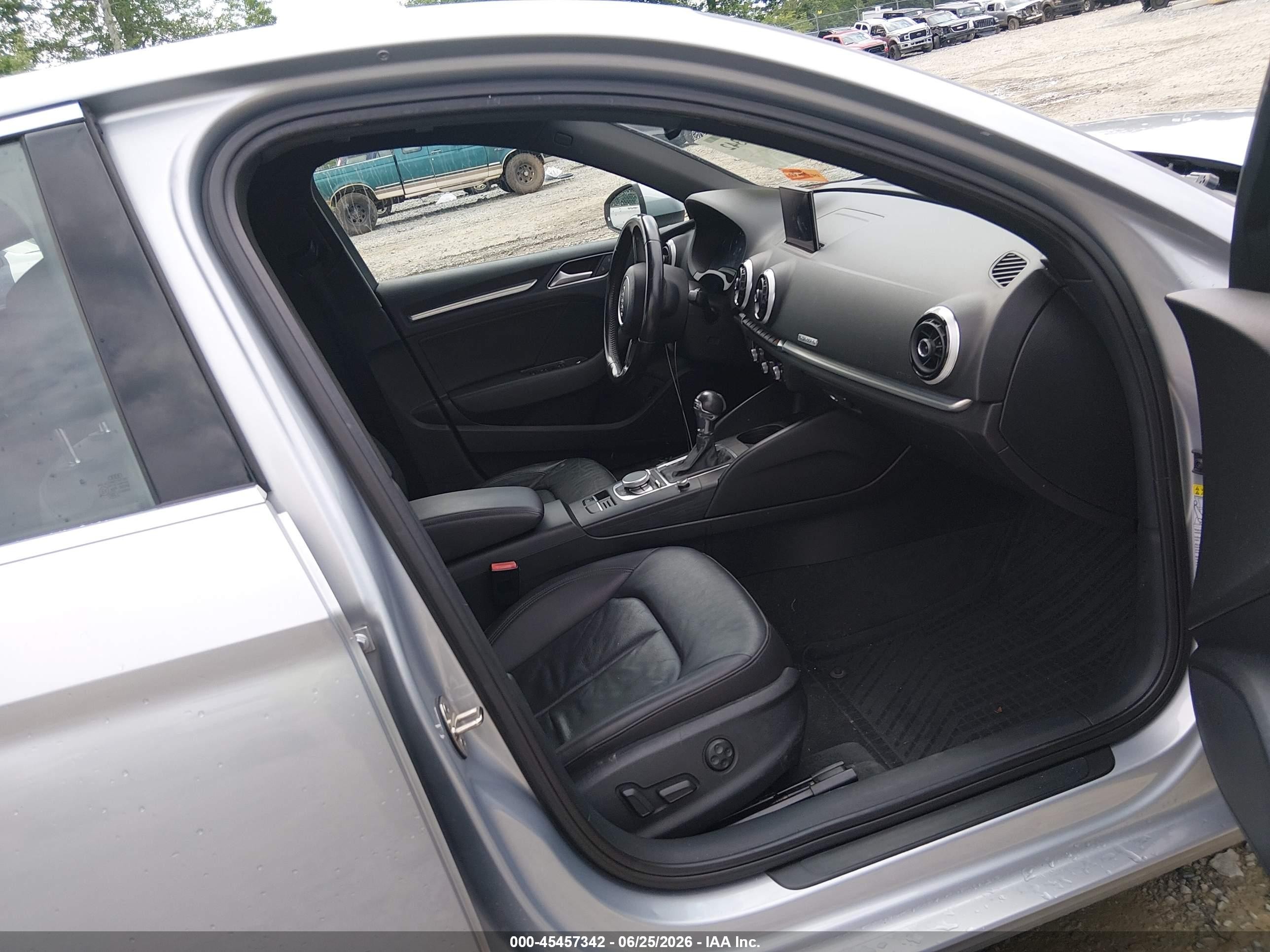 2015 Audi A3 2.0t Premium Silver vin: WAUEFGFF5F1076449