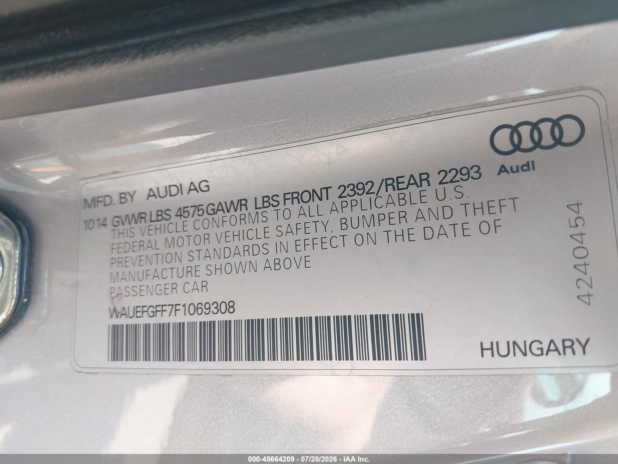 2015 Audi A3 2.0t Premium Серебряный vin: WAUEFGFF7F1069308