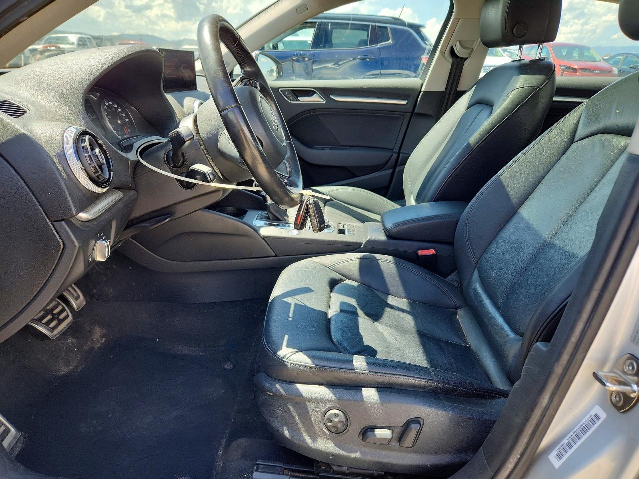 2015 Audi A3 Premium Plus Серебряный vin: WAUEFGFF9F1004895