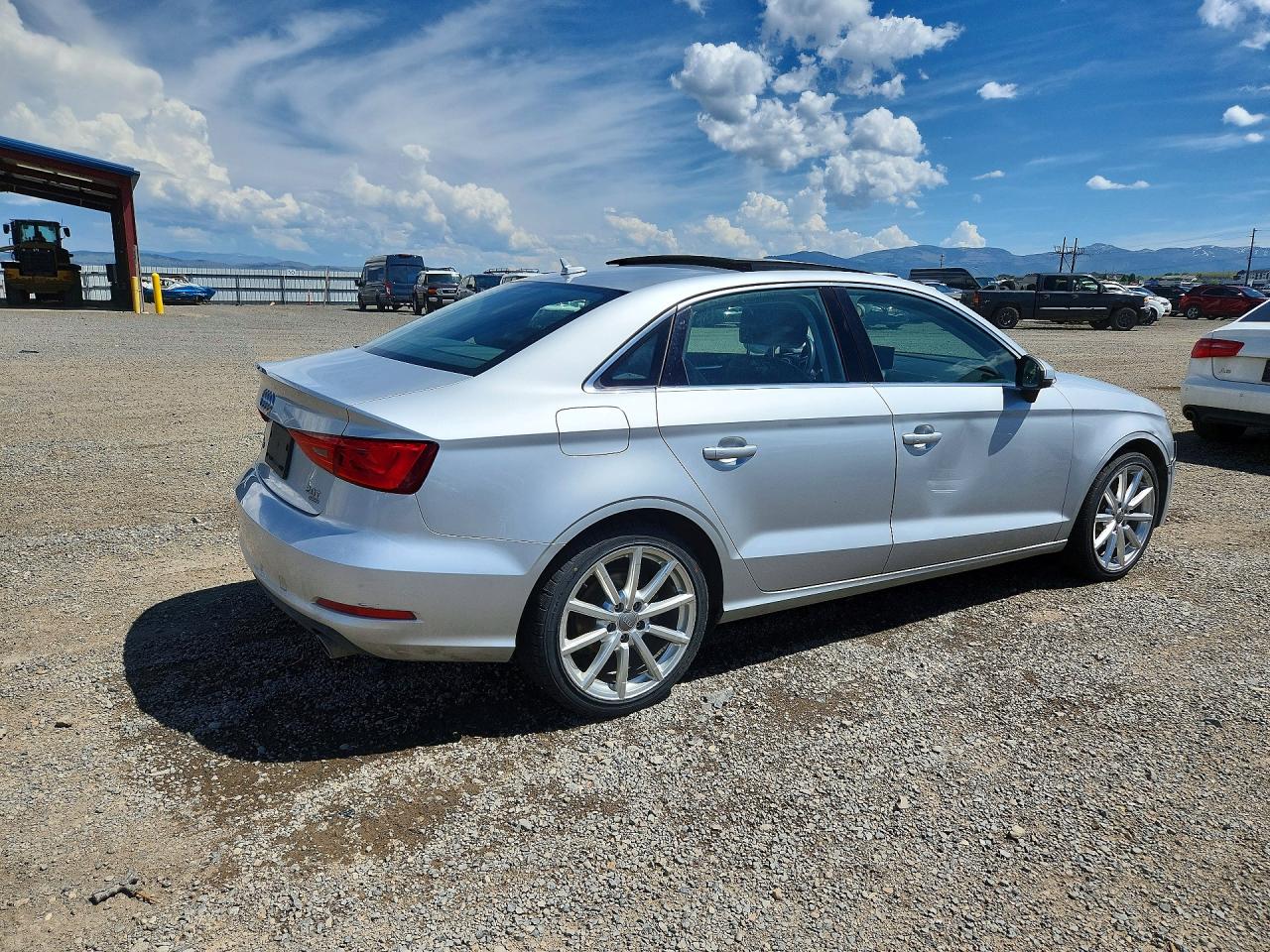 2015 Audi A3 Premium Plus Серебряный vin: WAUEFGFF9F1004895