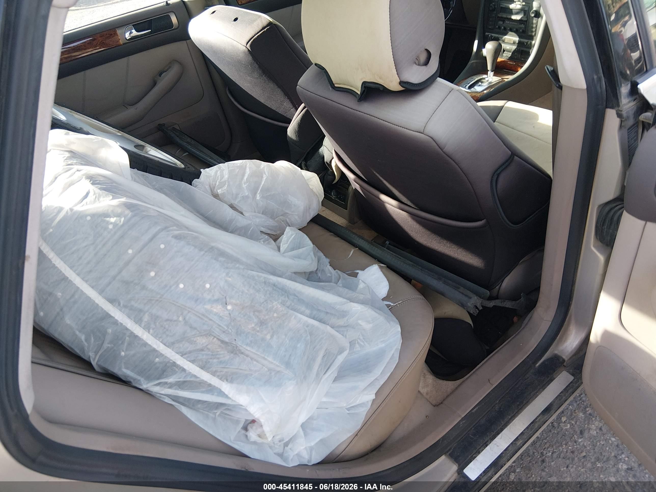 2000 Audi A6 2.8 Quattro Золотой vin: WAUEH64B5YN099729